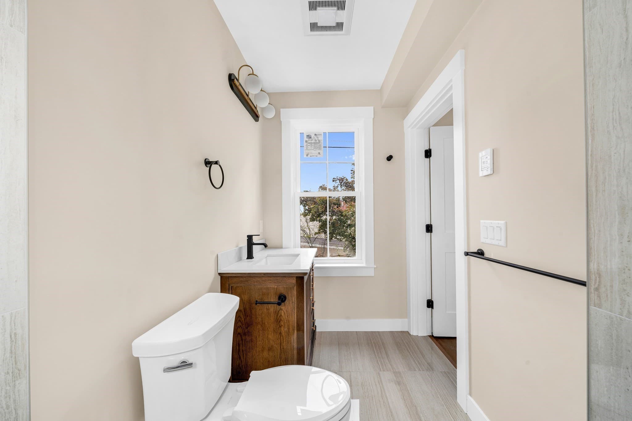 Condominium at 26 Friend Street # B, Amesbury MA 01913, Amesbury, photo 31 of 32
