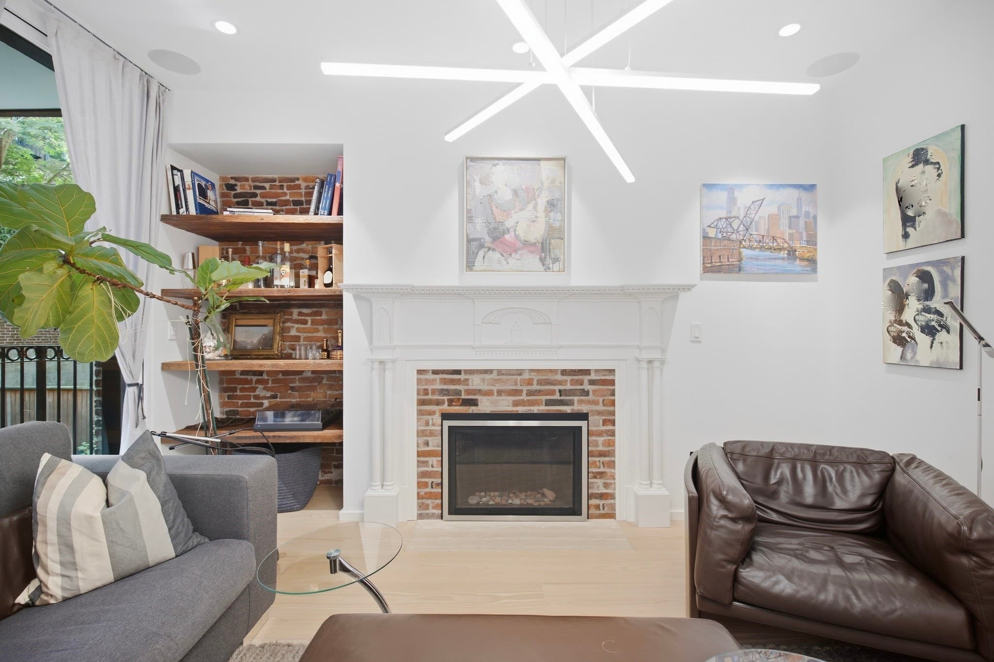 Single Family Residence at 70 Myrtle St, Boston MA 02114, photo 17 of 41