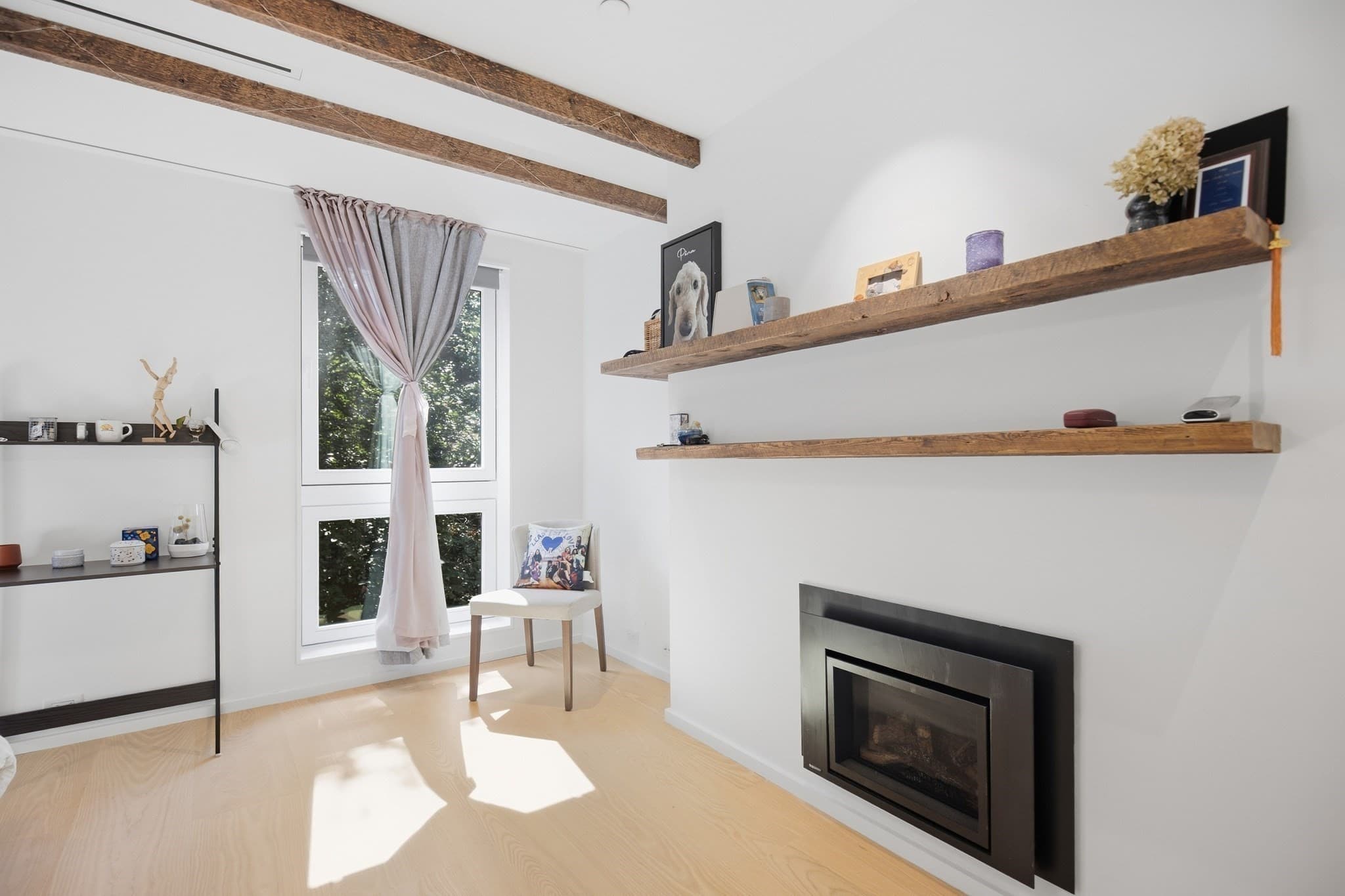 Single Family Residence at 70 Myrtle St, Boston MA 02114, photo 26 of 41