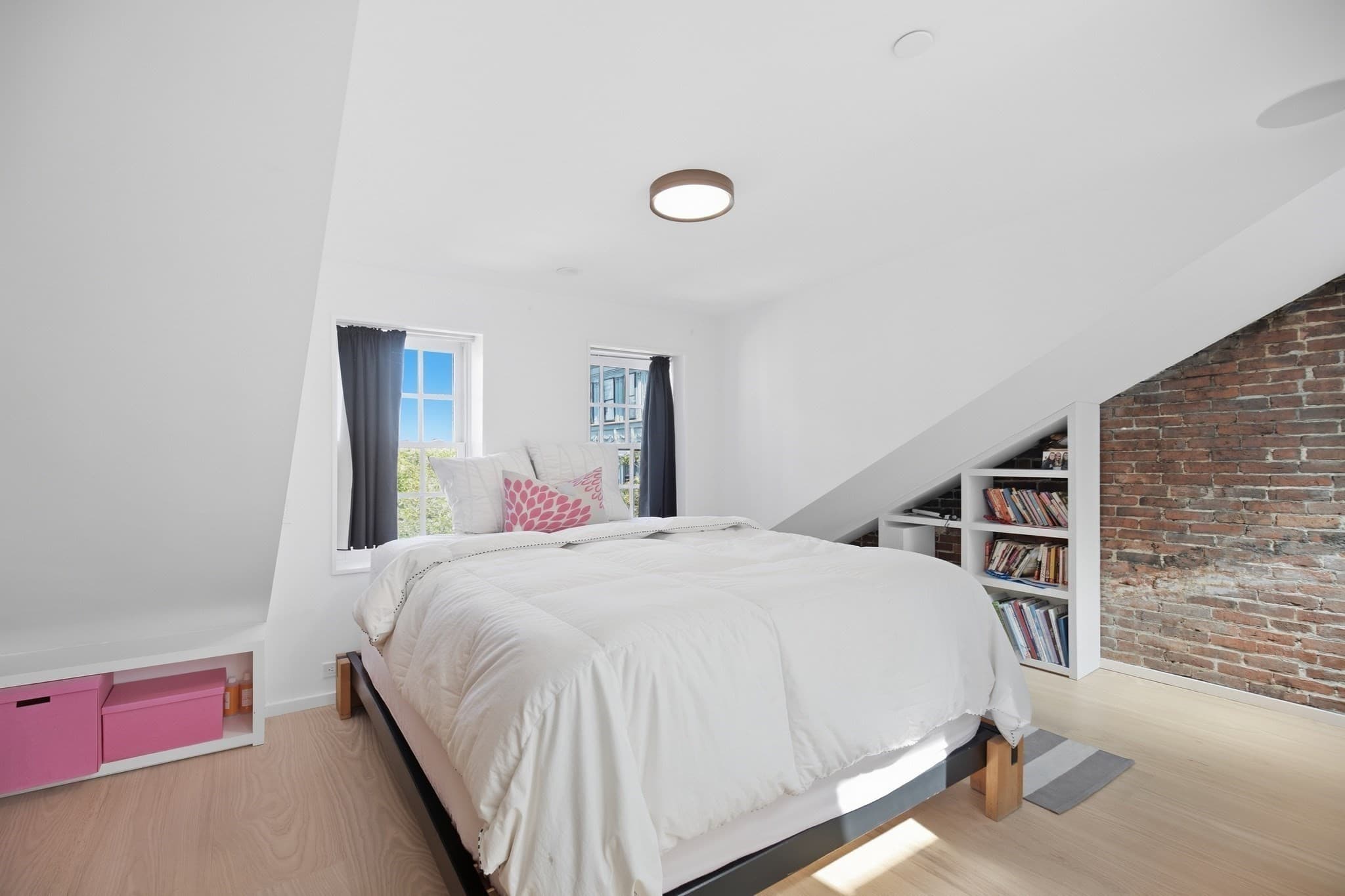 Single Family Residence at 70 Myrtle St, Boston MA 02114, photo 33 of 41