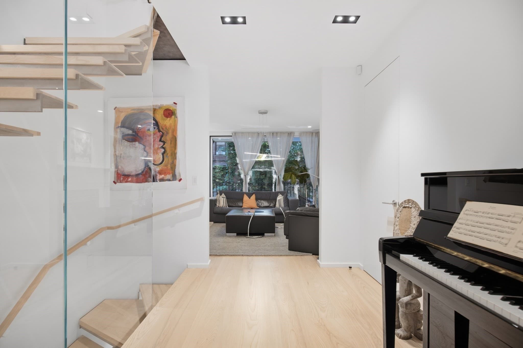 Single Family Residence at 70 Myrtle St, Boston MA 02114, photo 15 of 41