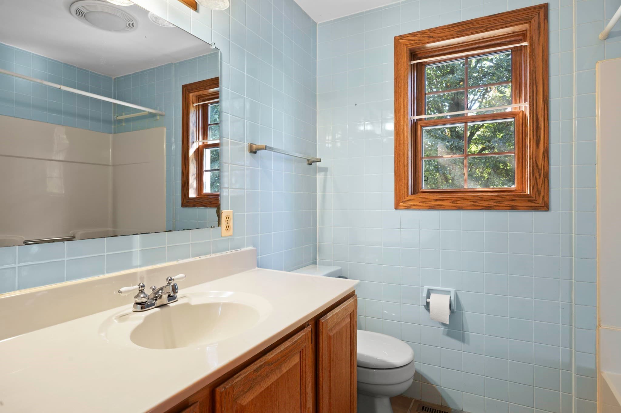 Single Family Residence at 23 Magnolia Ter, South Hadley MA 01075, South Hadley, photo 13 of 24