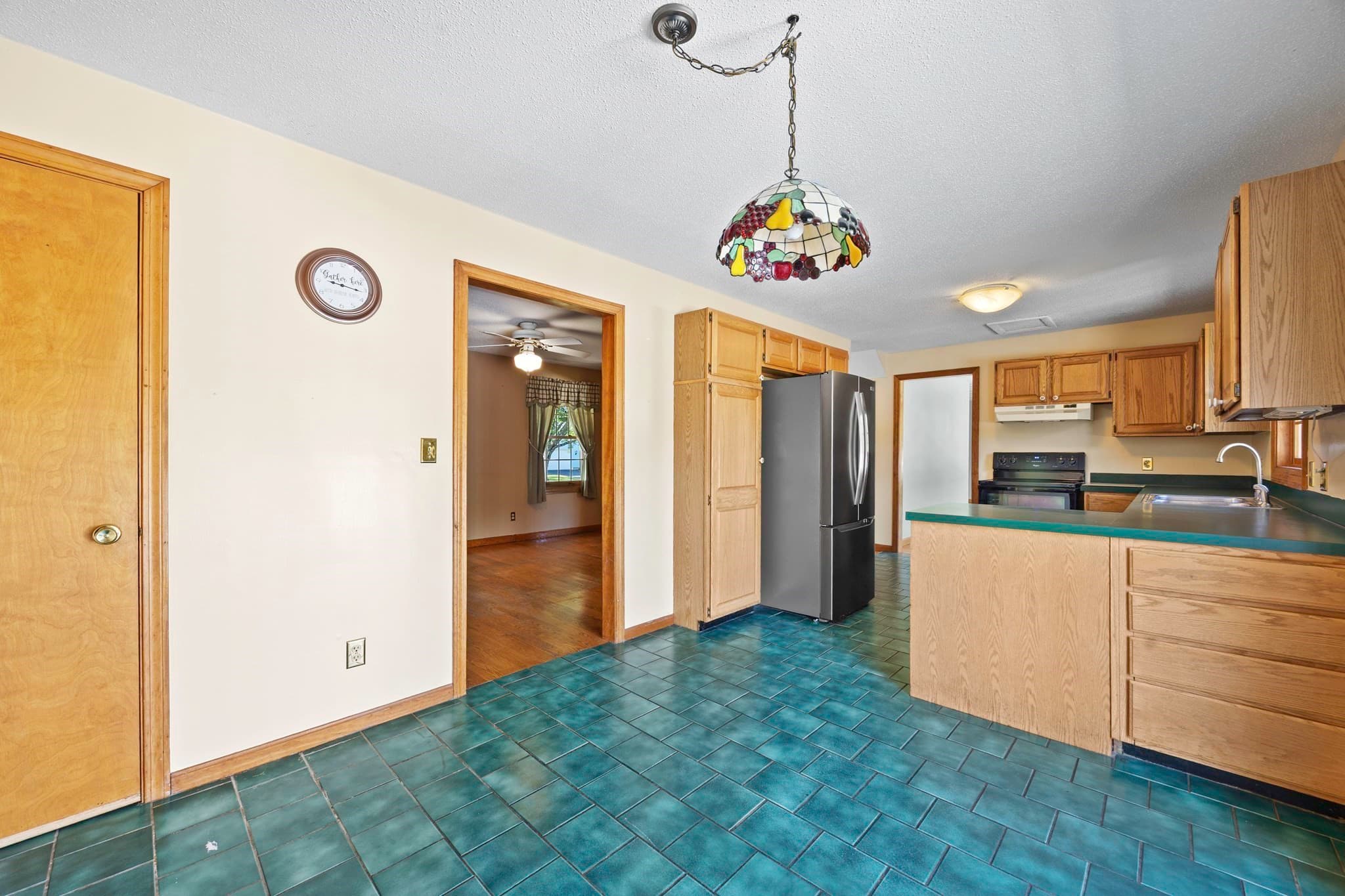 Single Family Residence at 23 Magnolia Ter, South Hadley MA 01075, South Hadley, photo 7 of 24