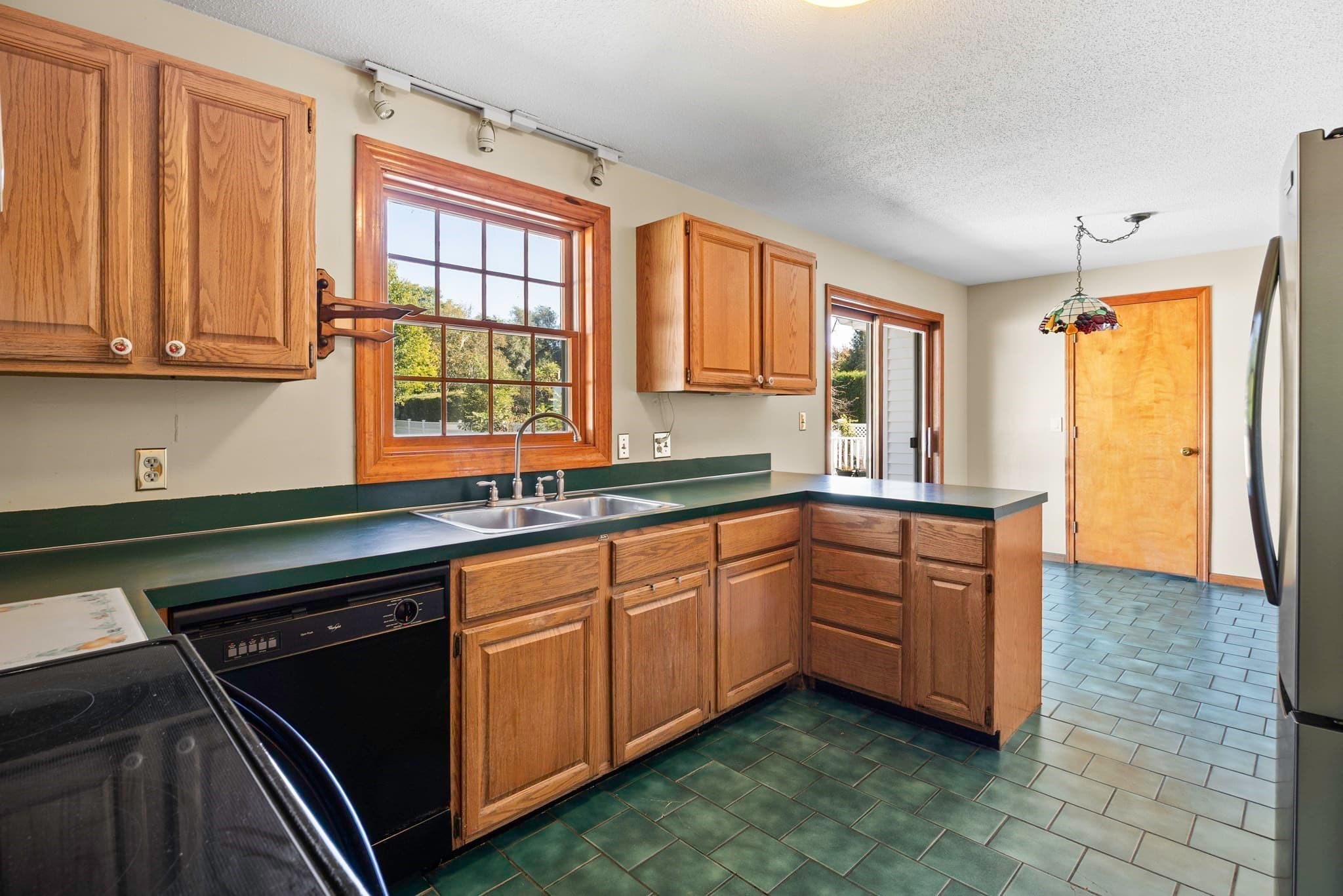 Single Family Residence at 23 Magnolia Ter, South Hadley MA 01075, South Hadley, photo 5 of 24