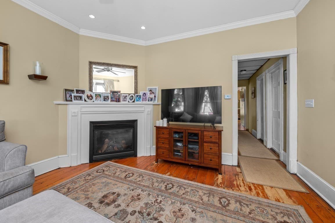 3 Family at 683 East 5th St, Boston MA 02127, Boston, photo 7 of 33