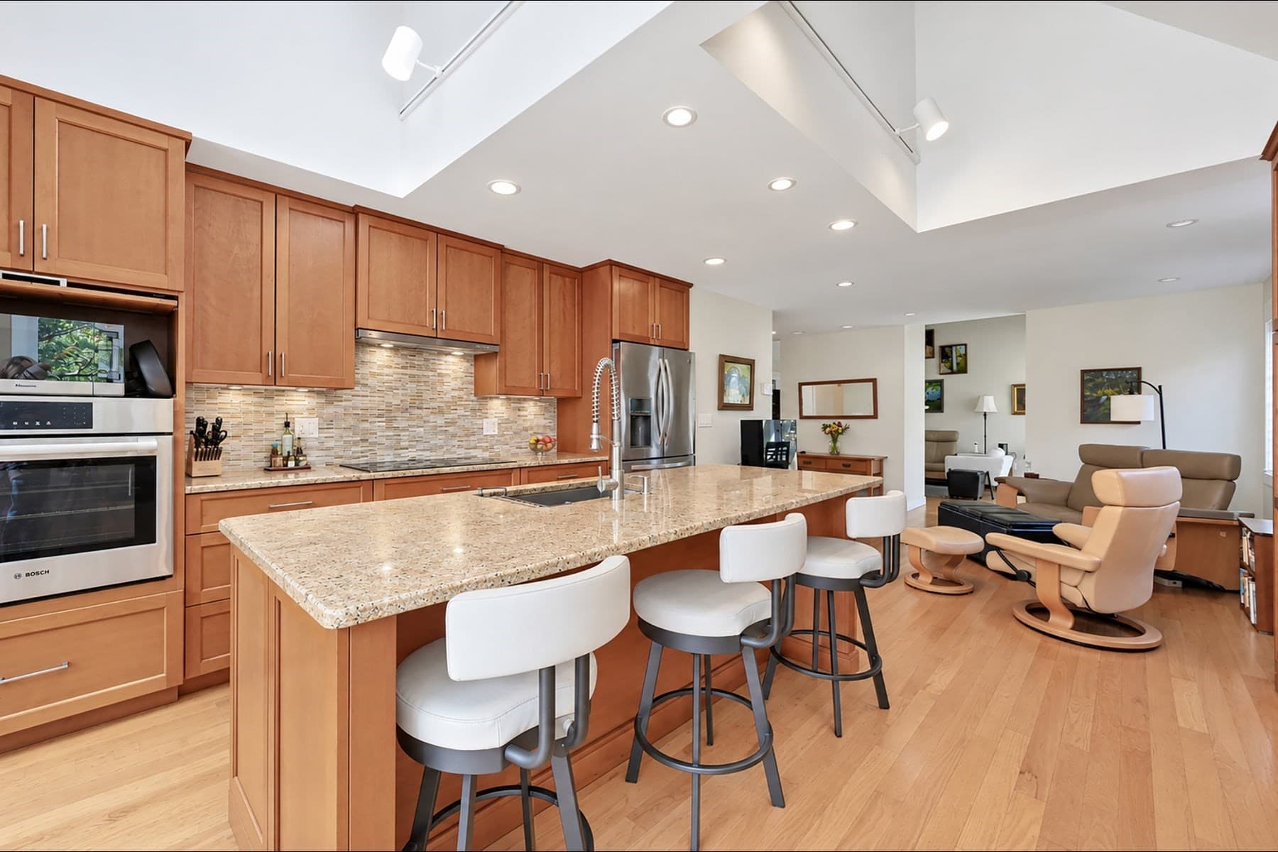 Condominium at 100 Pond St # 18, Cohasset MA 02025, Cohasset, photo 8 of 30