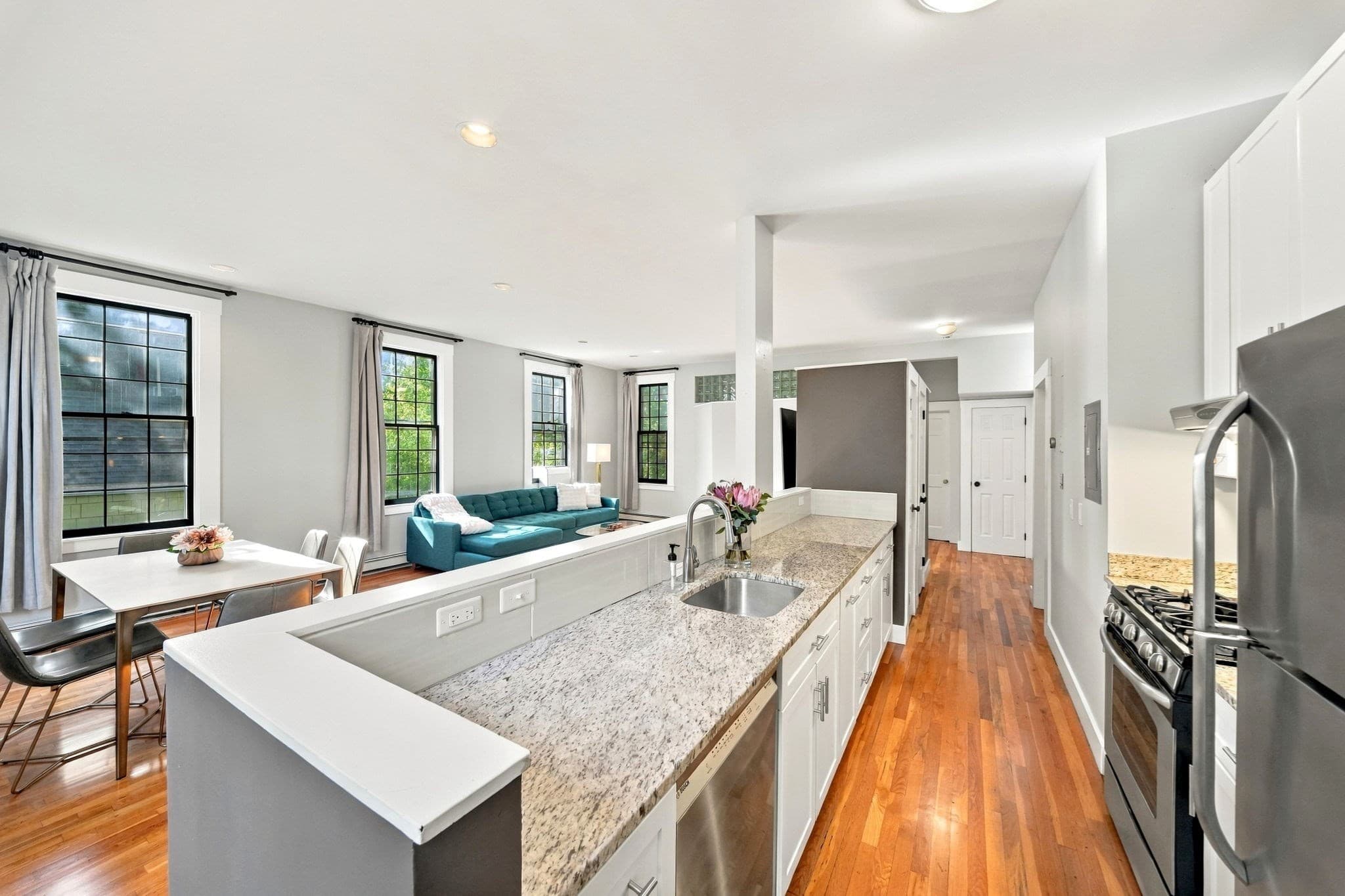 Condominium at 109 River St # 2A, Cambridge MA 02139, Cambridge, photo 2 of 32