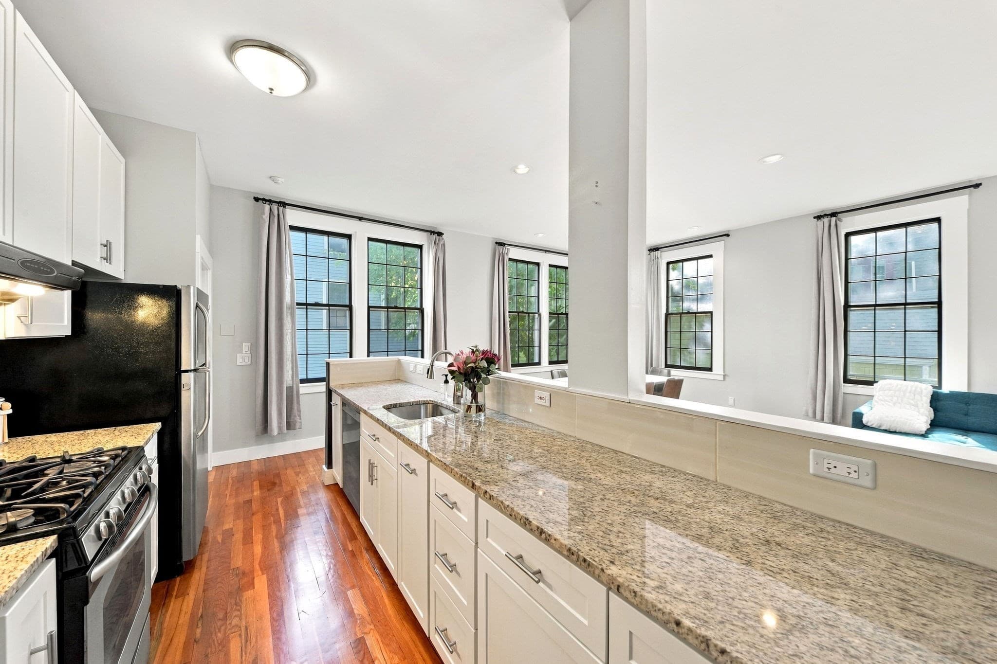 Condominium at 109 River St # 2A, Cambridge MA 02139, Cambridge, photo 6 of 32