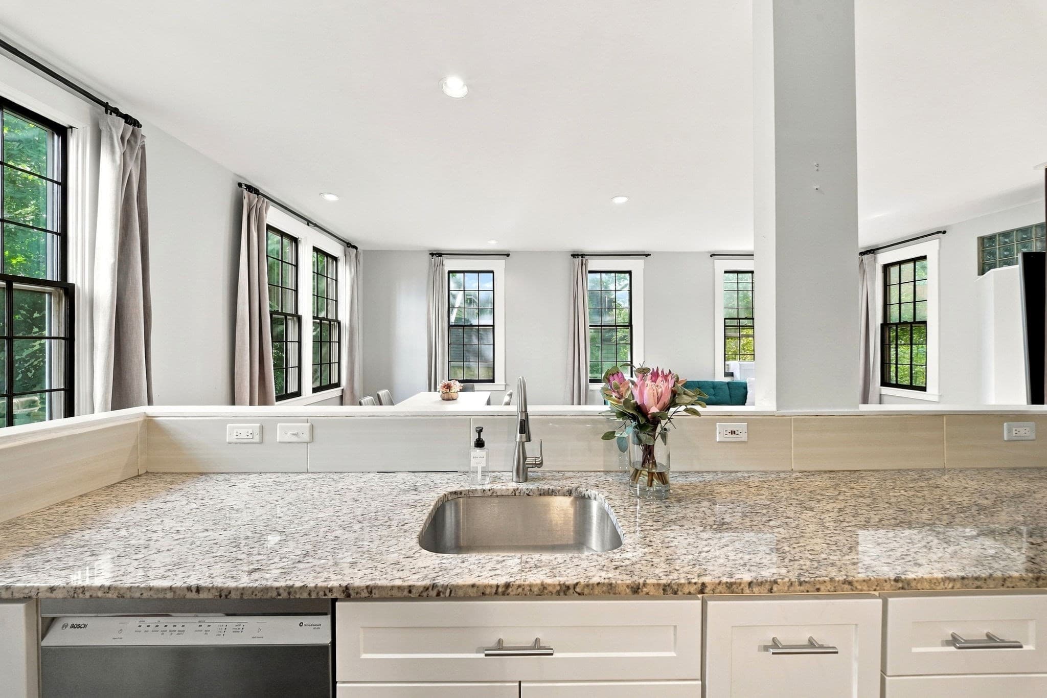 Condominium at 109 River St # 2A, Cambridge MA 02139, Cambridge, photo 4 of 32