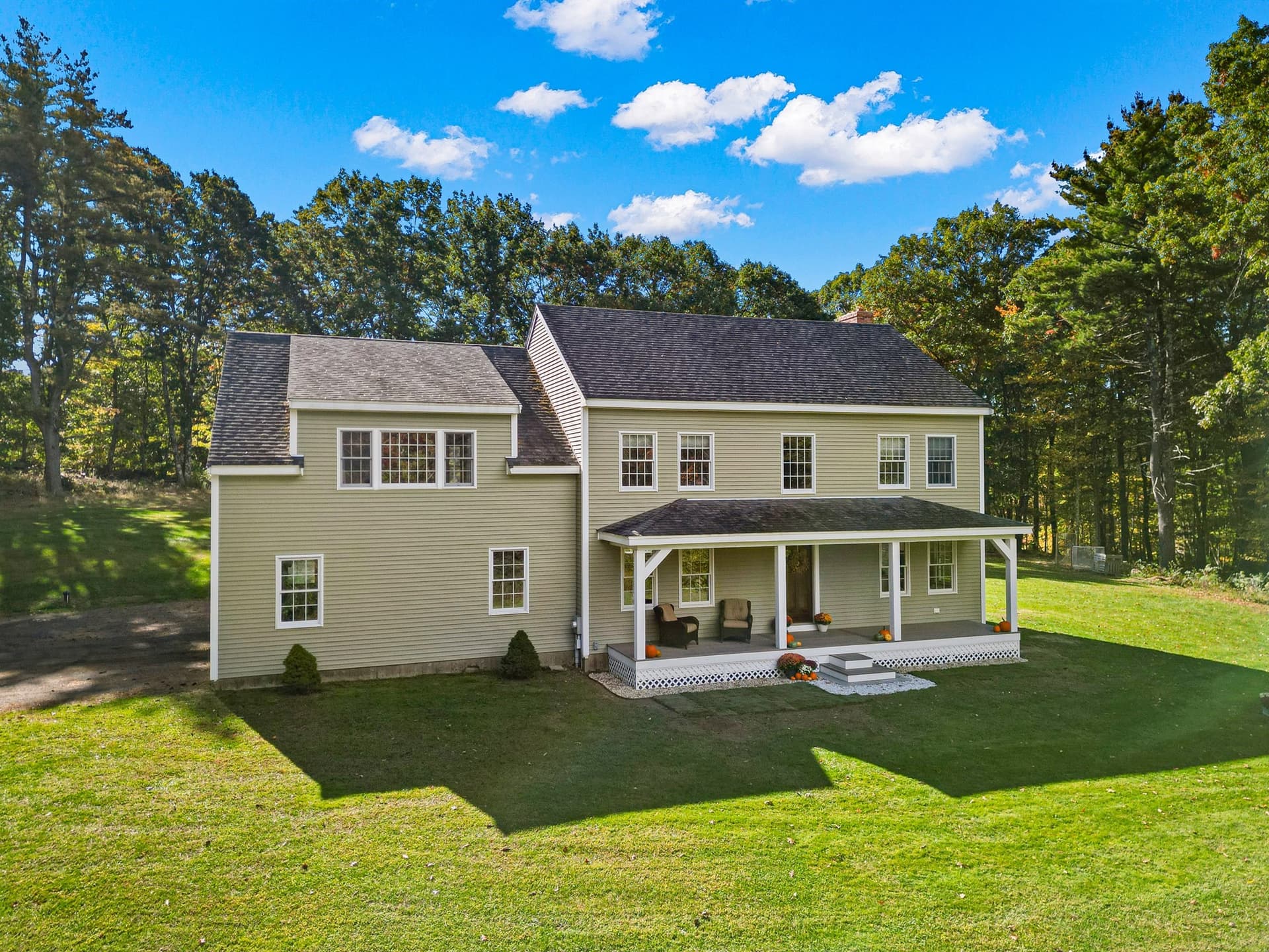 33 Archelaus Pl, West Newbury MA 01985