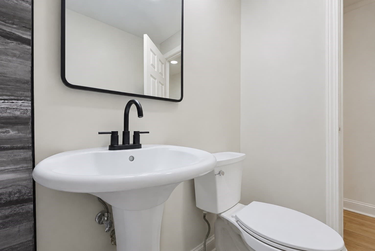 Condominium at 70 Warren # 4, Chelsea MA 02150, Chelsea, photo 9 of 10