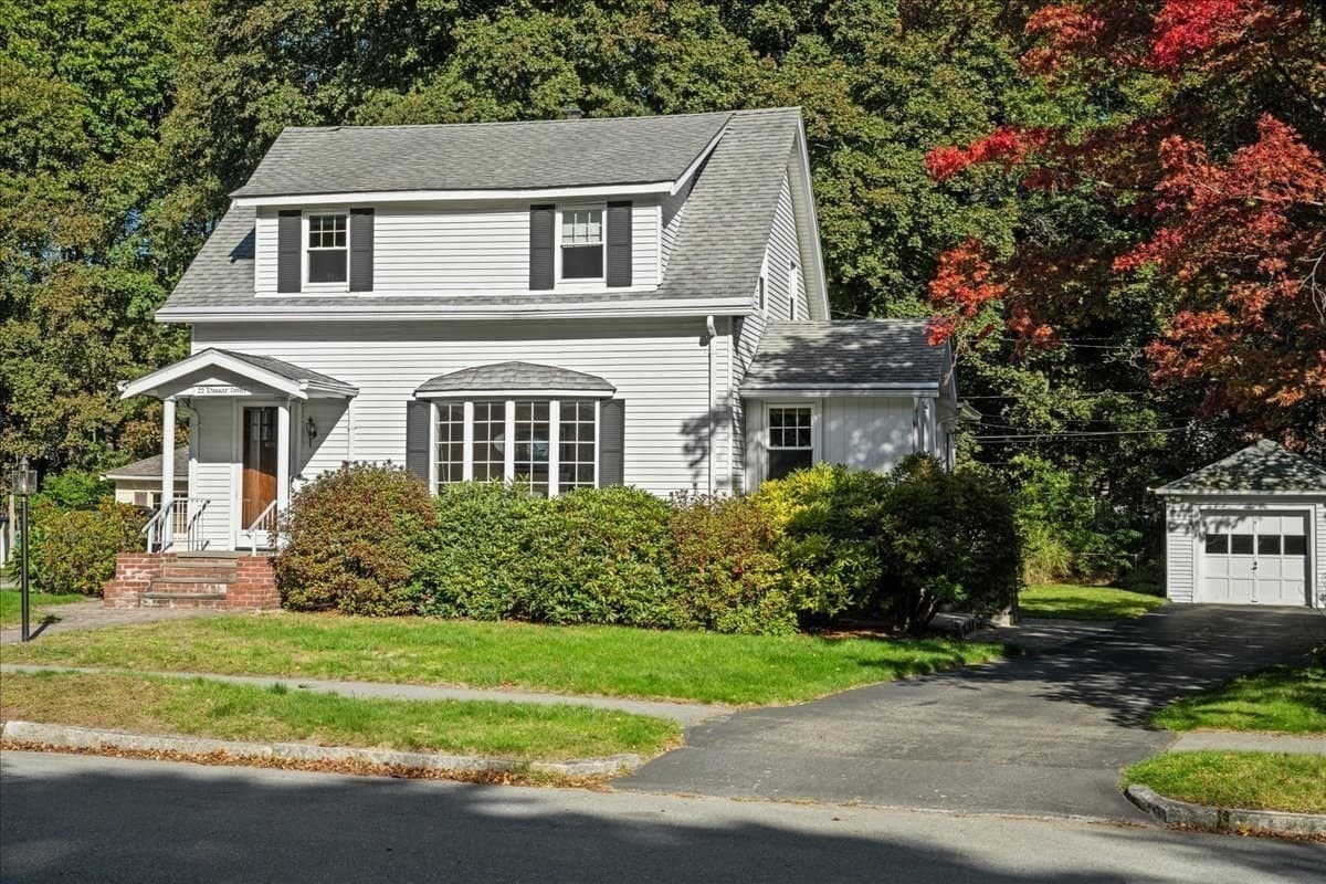 22 Vassar St, Worcester MA 01602
