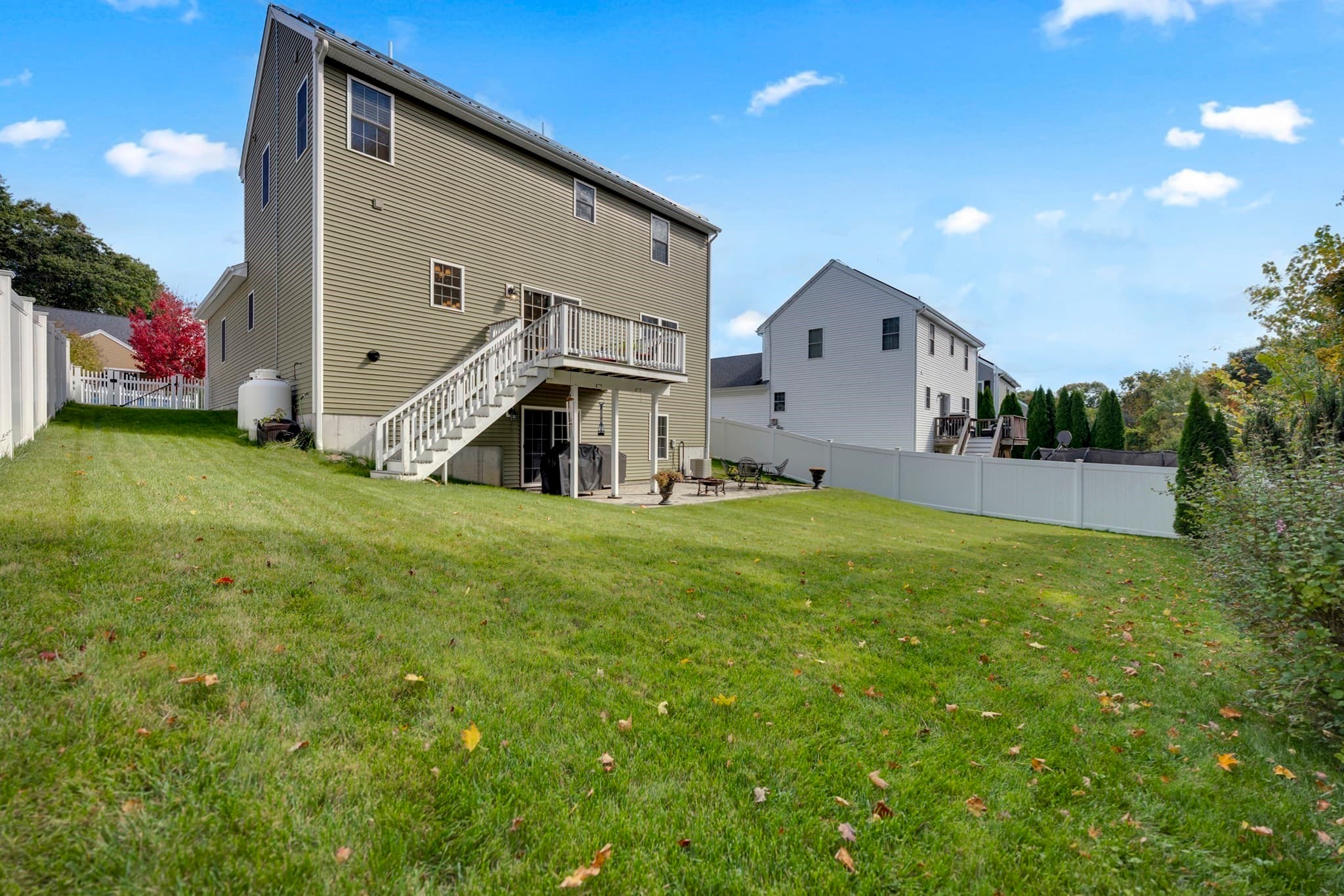 Single Family Residence at 12 Partridge Hill Rd, Sutton MA 01590, Sutton, photo 27 of 33