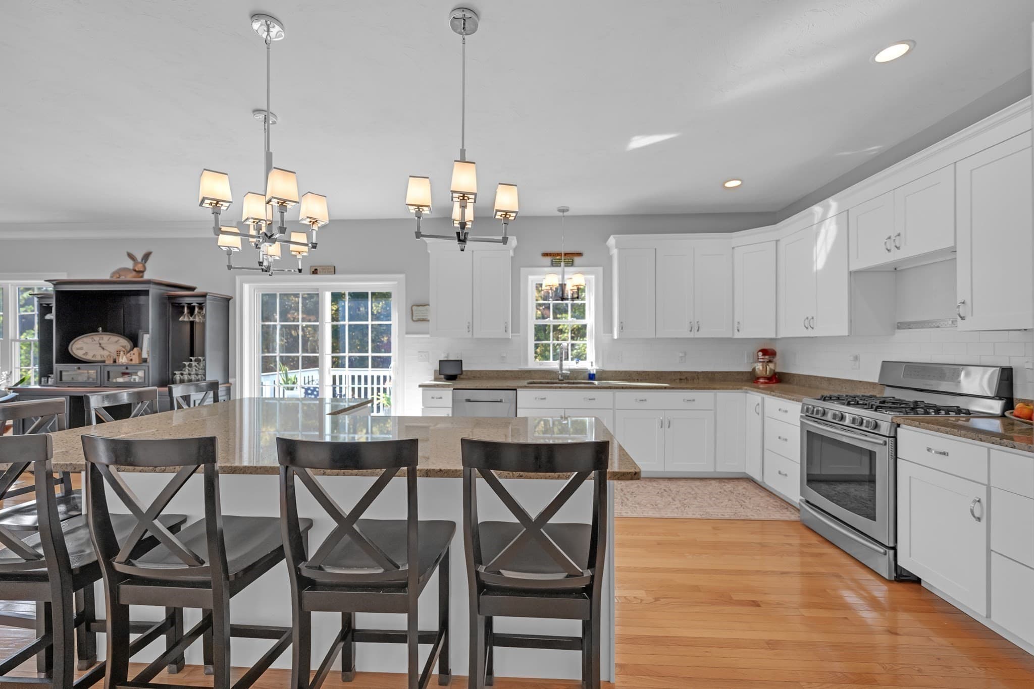 Single Family Residence at 12 Partridge Hill Rd, Sutton MA 01590, Sutton, photo 6 of 33