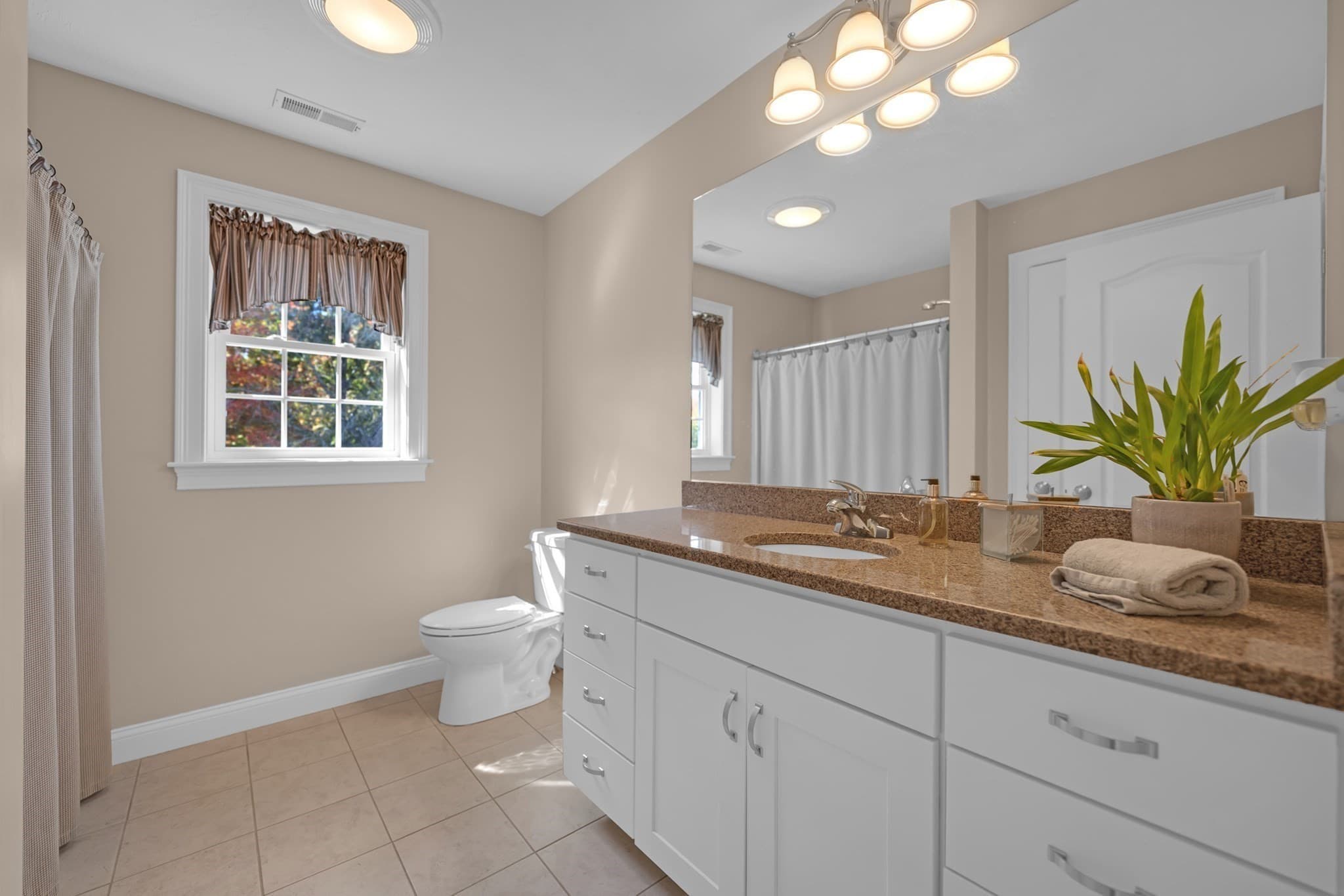Single Family Residence at 12 Partridge Hill Rd, Sutton MA 01590, Sutton, photo 18 of 33