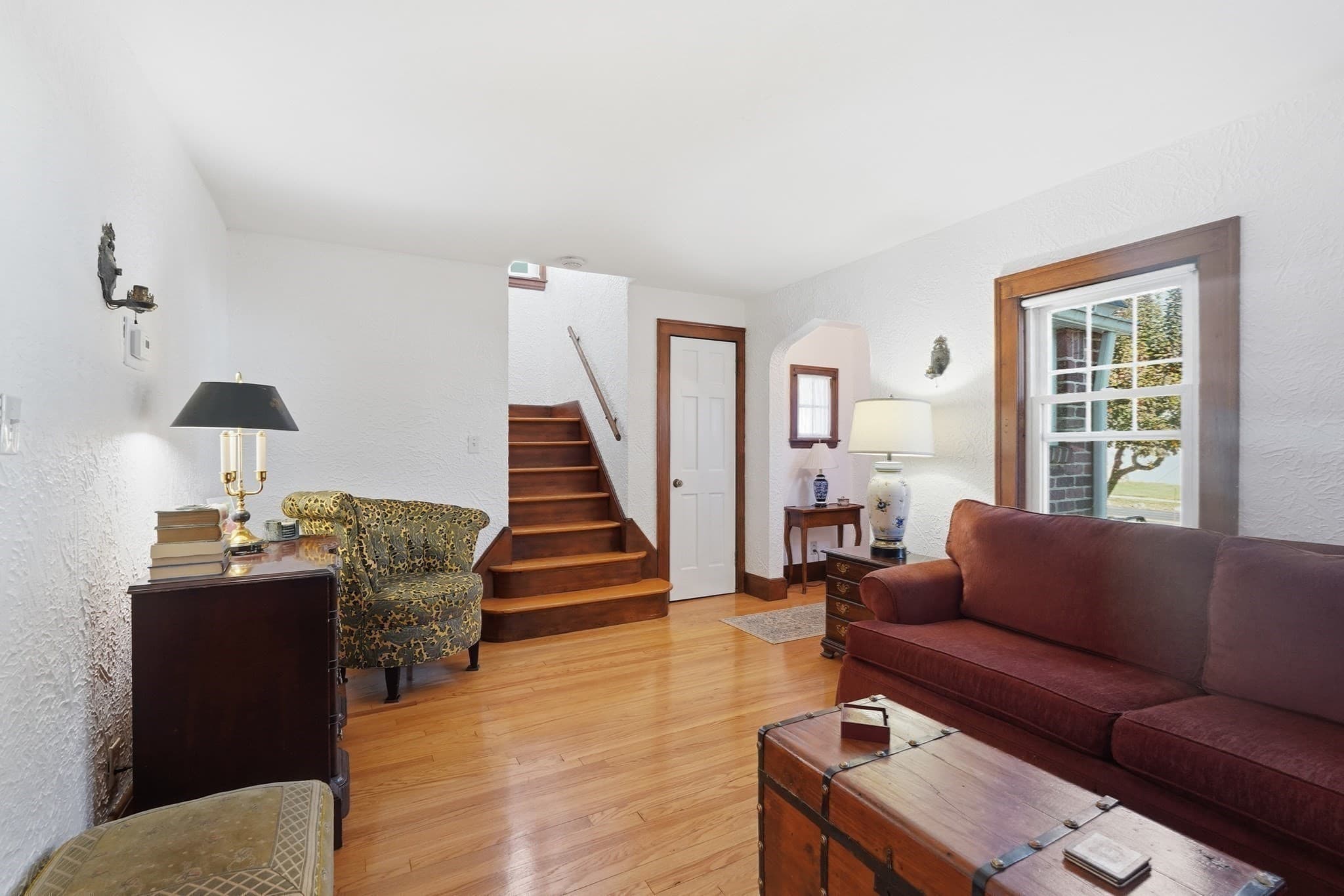 Single Family Residence at 726 Allen St, Springfield MA 01118, Springfield, photo 5 of 41