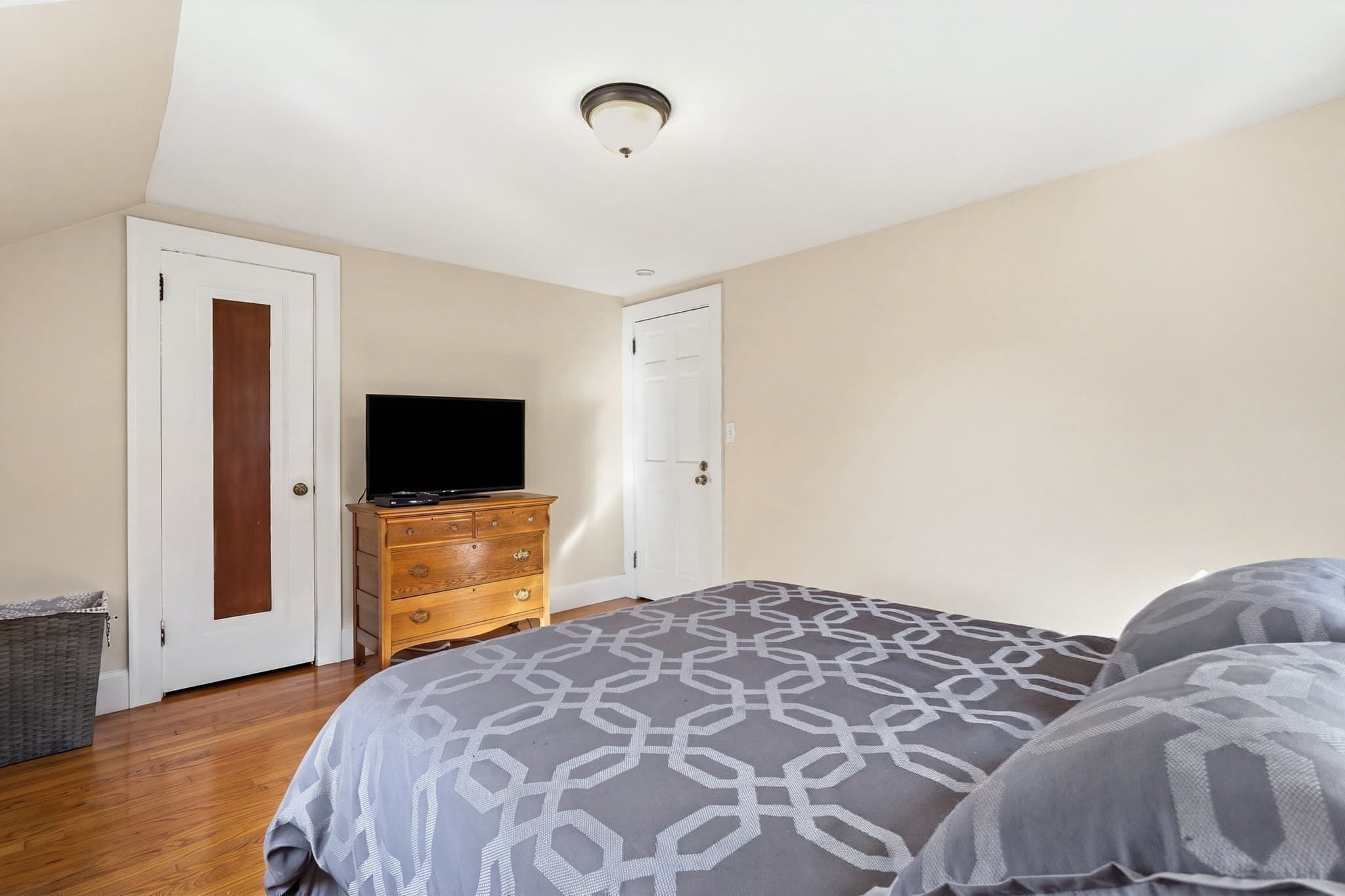 Single Family Residence at 726 Allen St, Springfield MA 01118, Springfield, photo 19 of 41