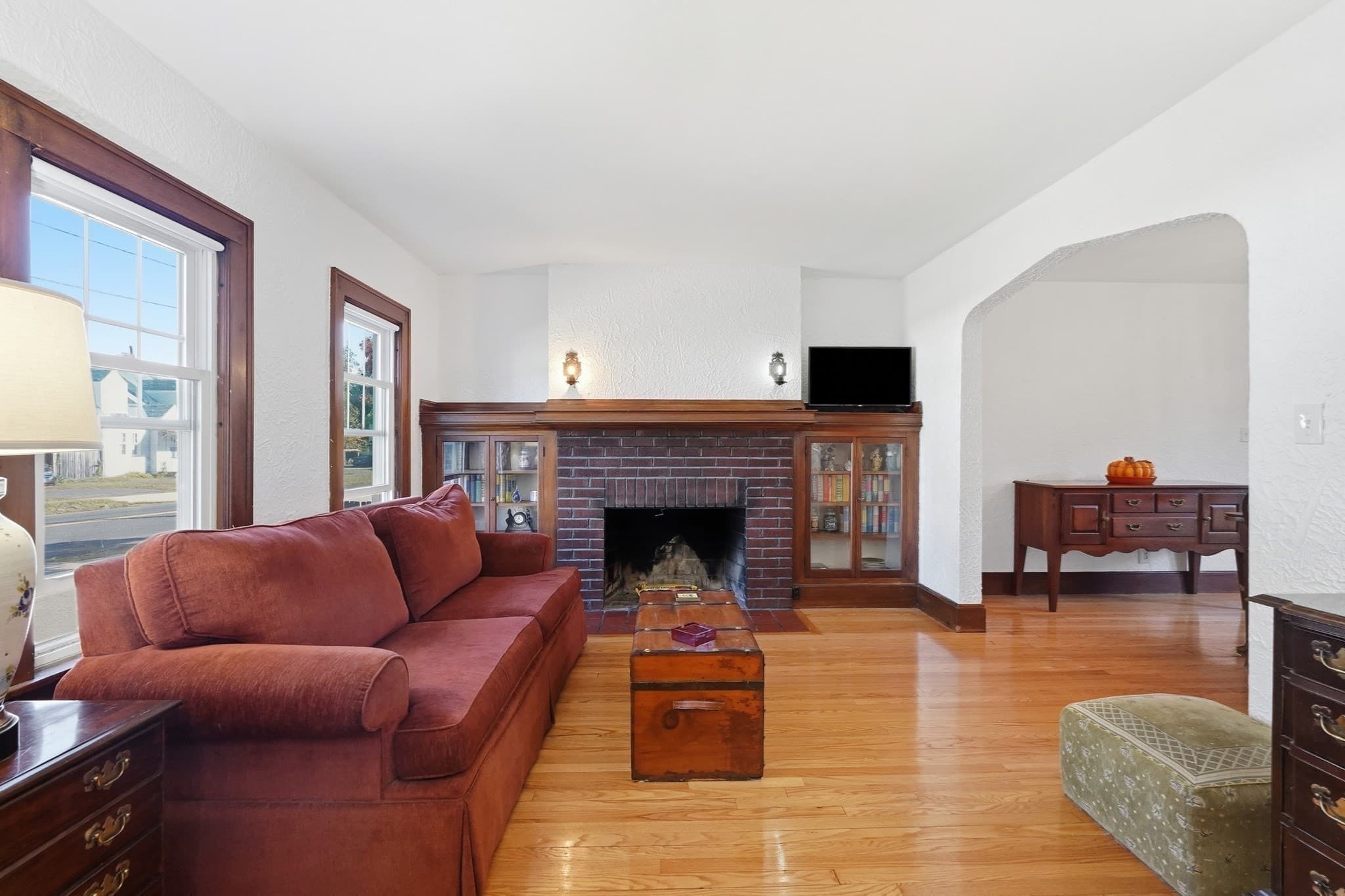 Single Family Residence at 726 Allen St, Springfield MA 01118, Springfield, photo 4 of 41