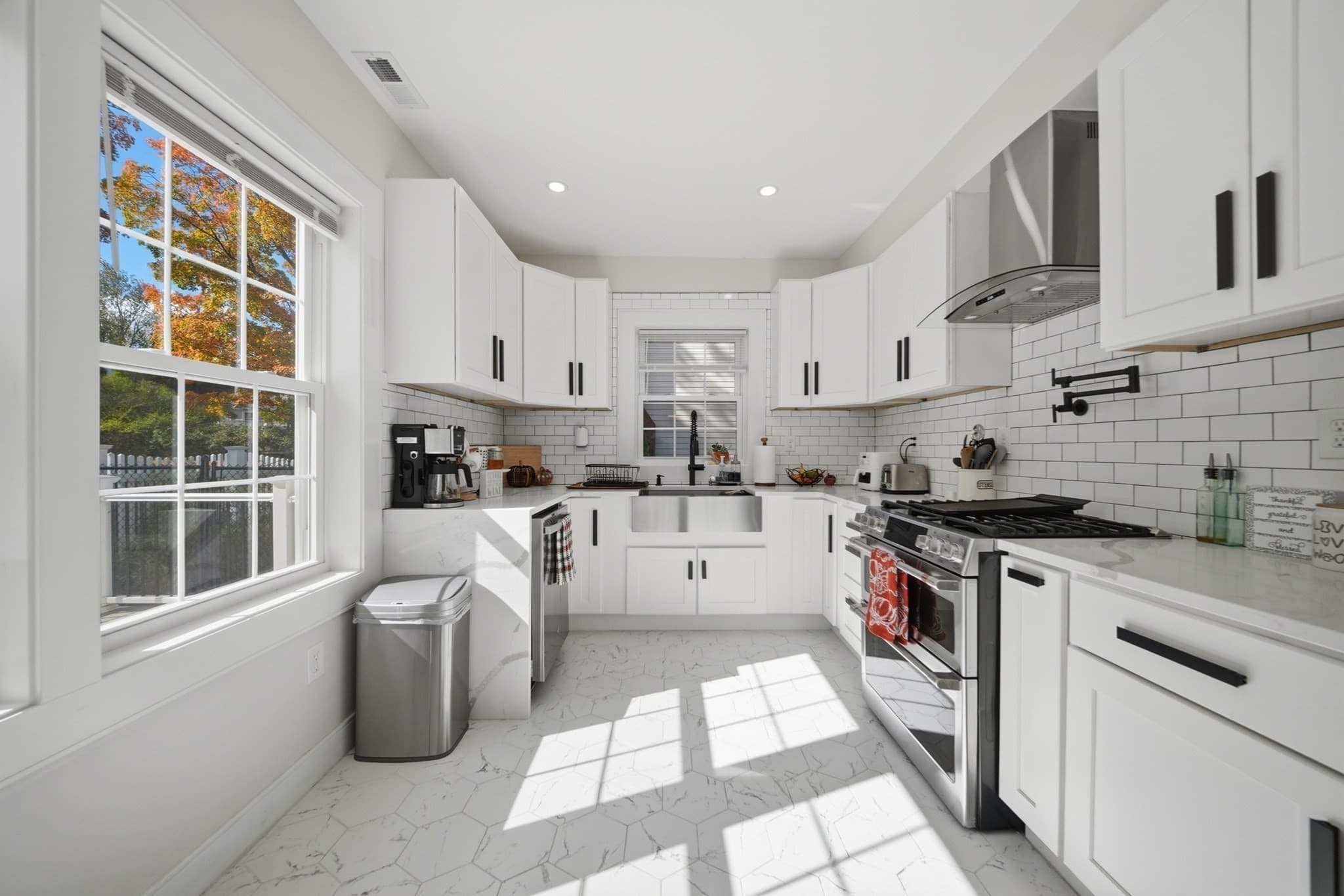 Single Family Residence at 18 Elmcrest Road, North Andover MA 01845, North Andover, photo 6 of 41