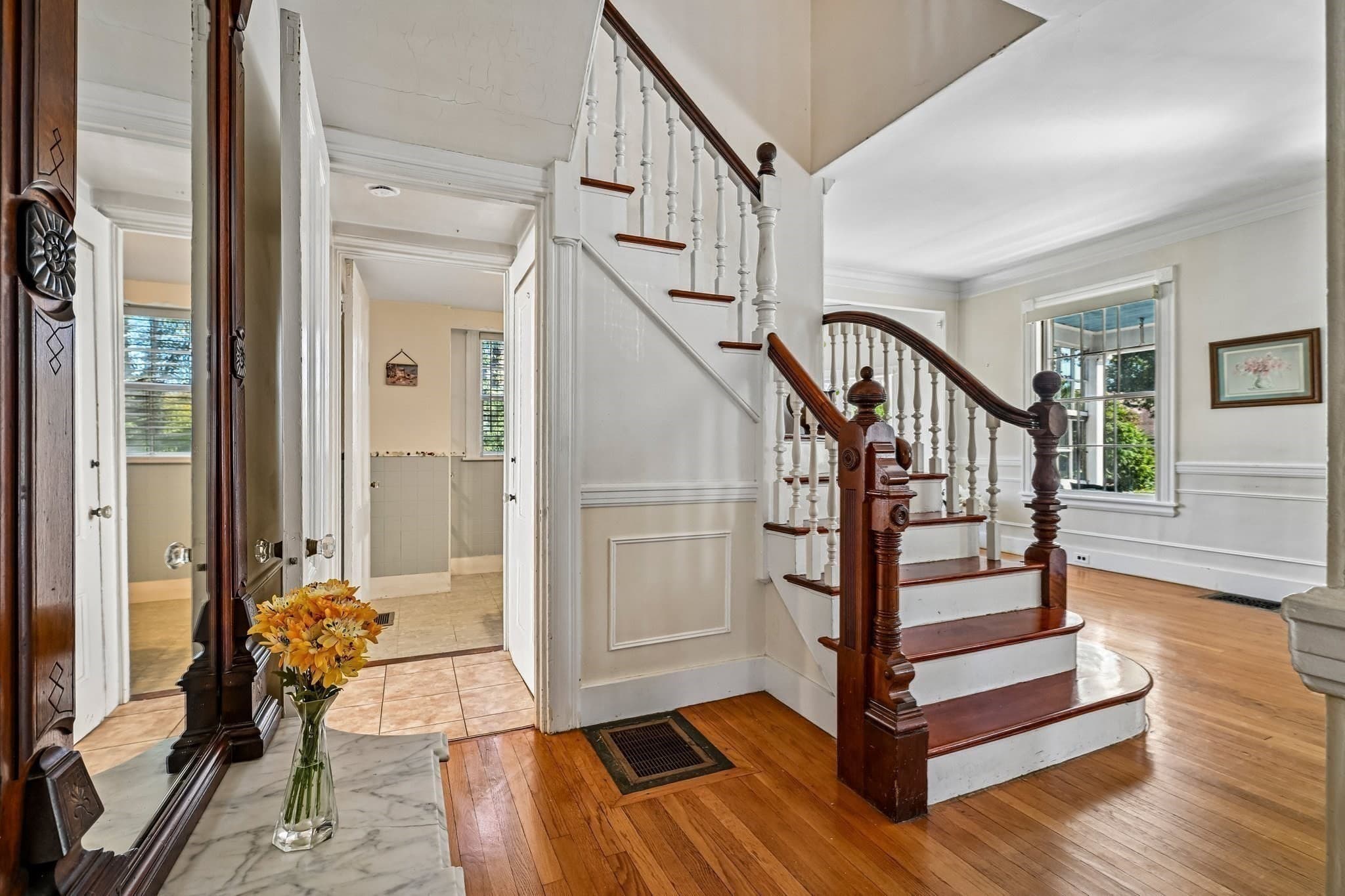 Multi Family at 44 Ocean St, Nahant MA 01908, Nahant, photo 12 of 42