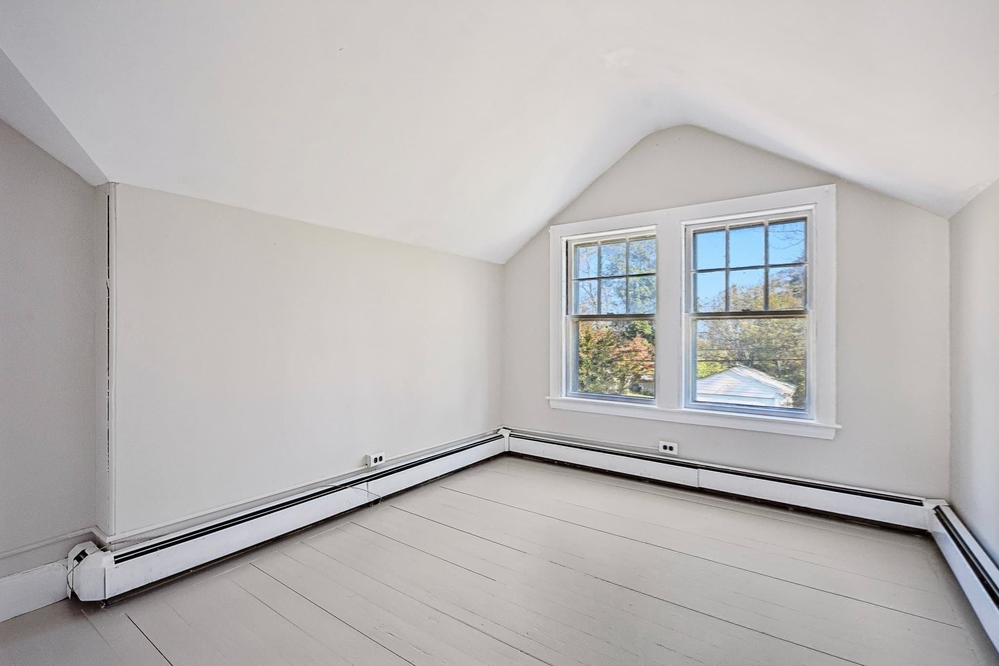 Multi Family at 44 Ocean St, Nahant MA 01908, Nahant, photo 32 of 42