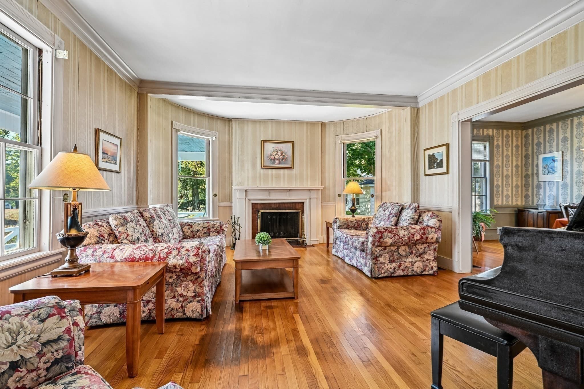 Multi Family at 44 Ocean St, Nahant MA 01908, Nahant, photo 5 of 42