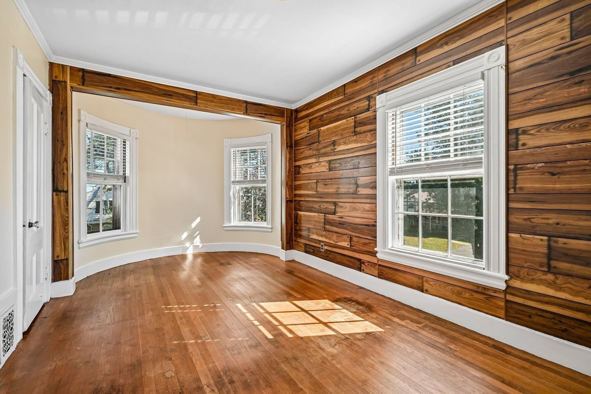 Multi Family at 44 Ocean St, Nahant MA 01908, Nahant, photo 20 of 42