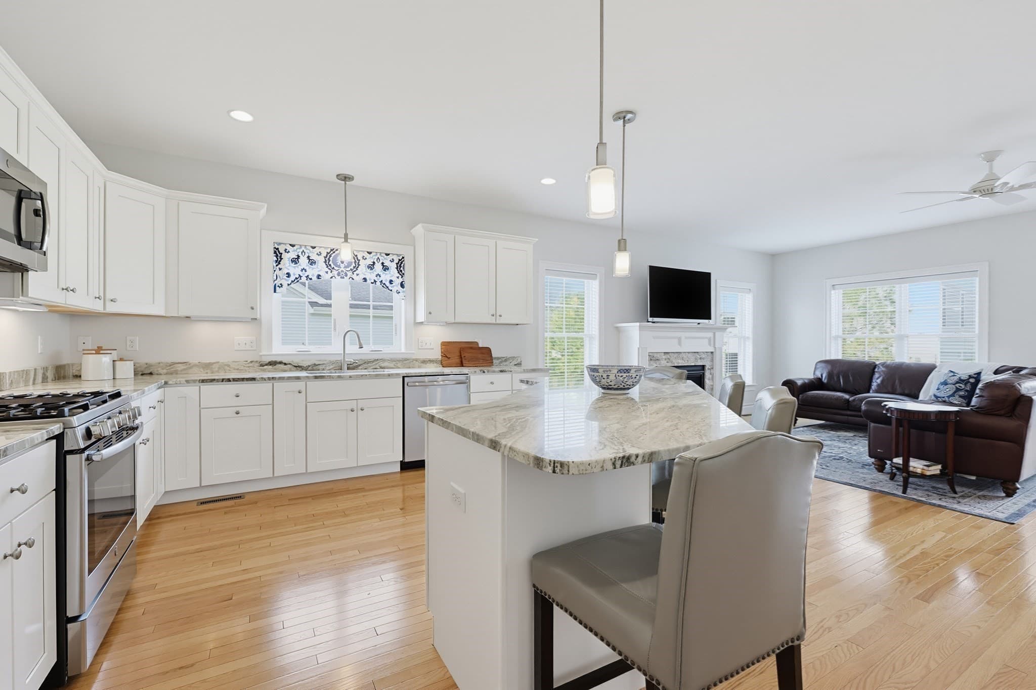 Single Family Residence at 95 Partridge View Lane N, Wrentham MA 02093, Wrentham, photo 9 of 41