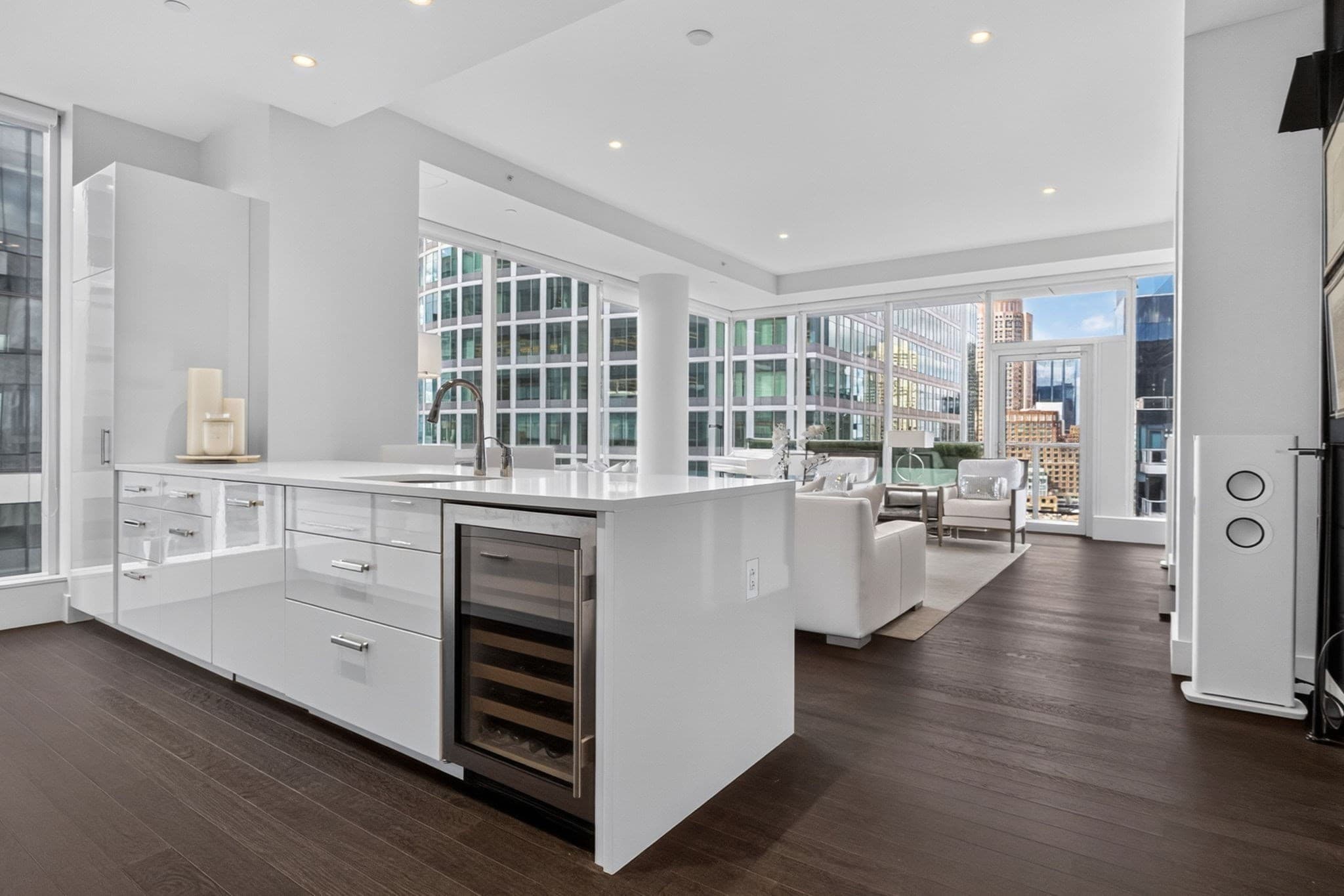 50 Liberty Drive # 12J, Boston MA 02210