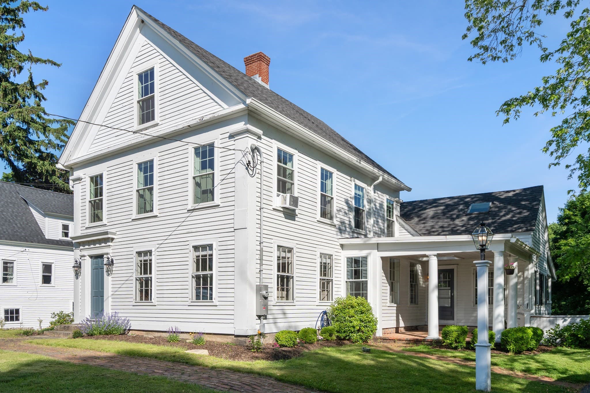 Single Family Residence at 339 Boston Rd, Sutton MA 01590, Sutton, photo 2 of 42