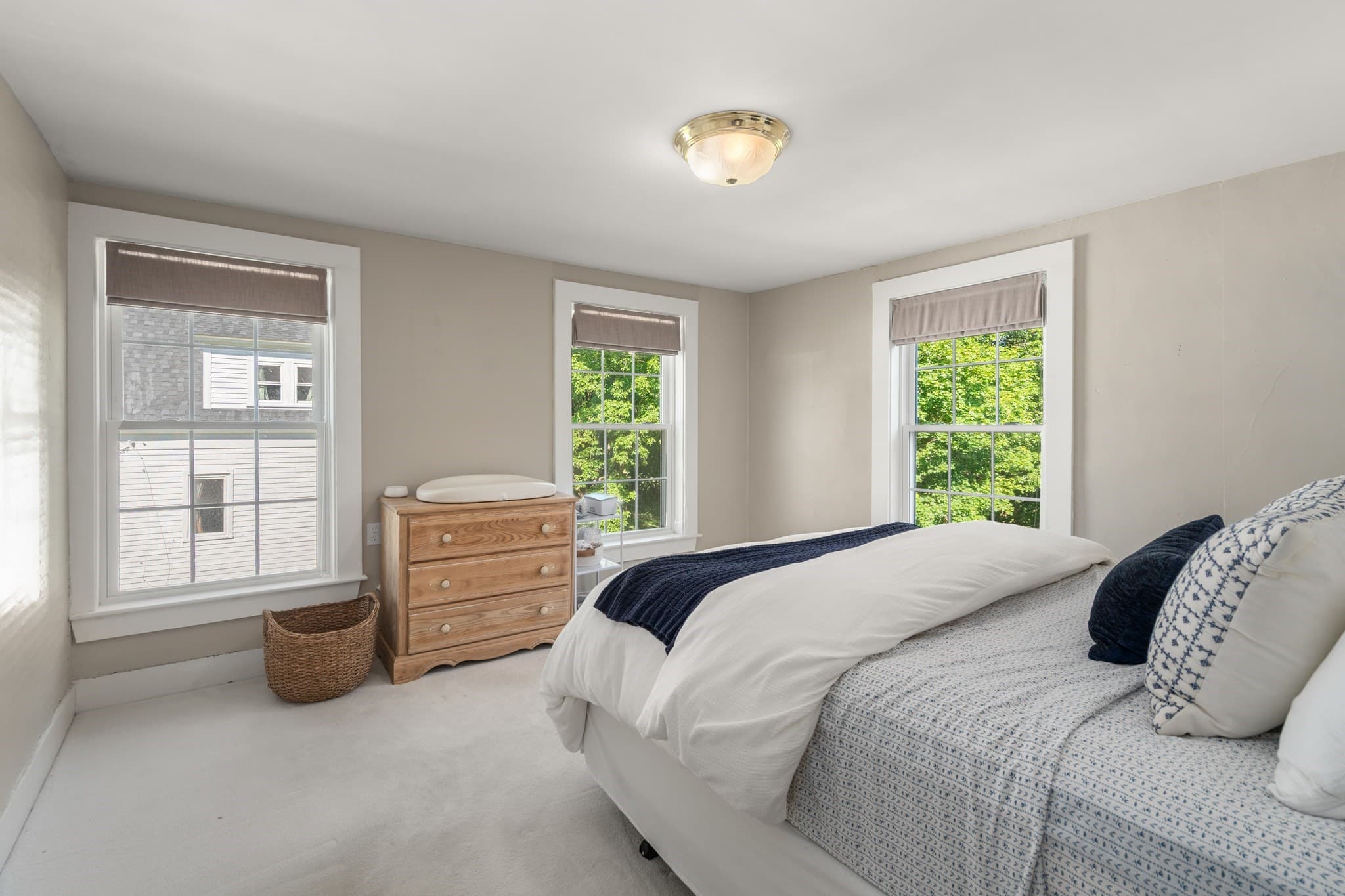 Single Family Residence at 339 Boston Rd, Sutton MA 01590, Sutton, photo 18 of 42