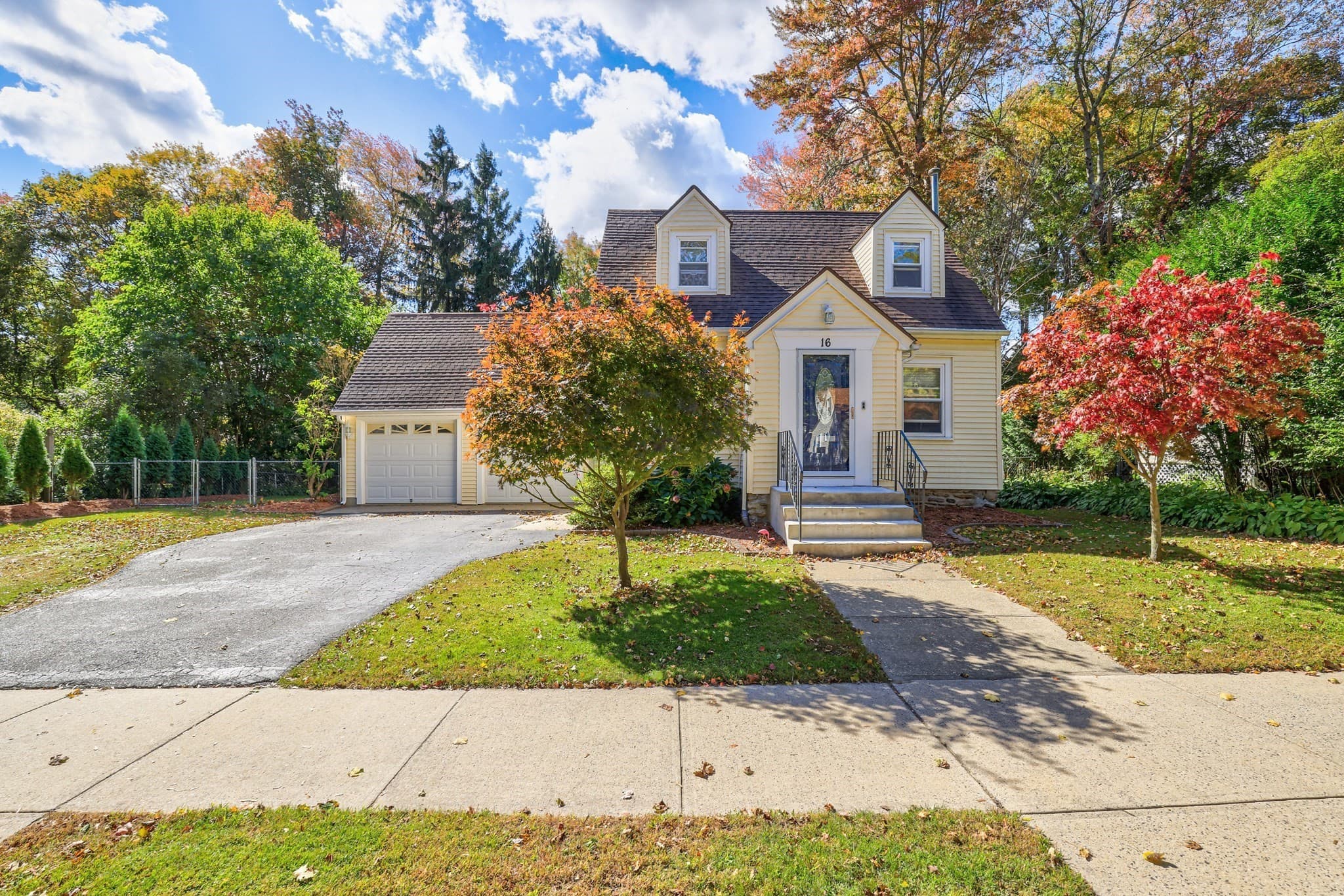 16 Westbrook Rd, Worcester MA 01602