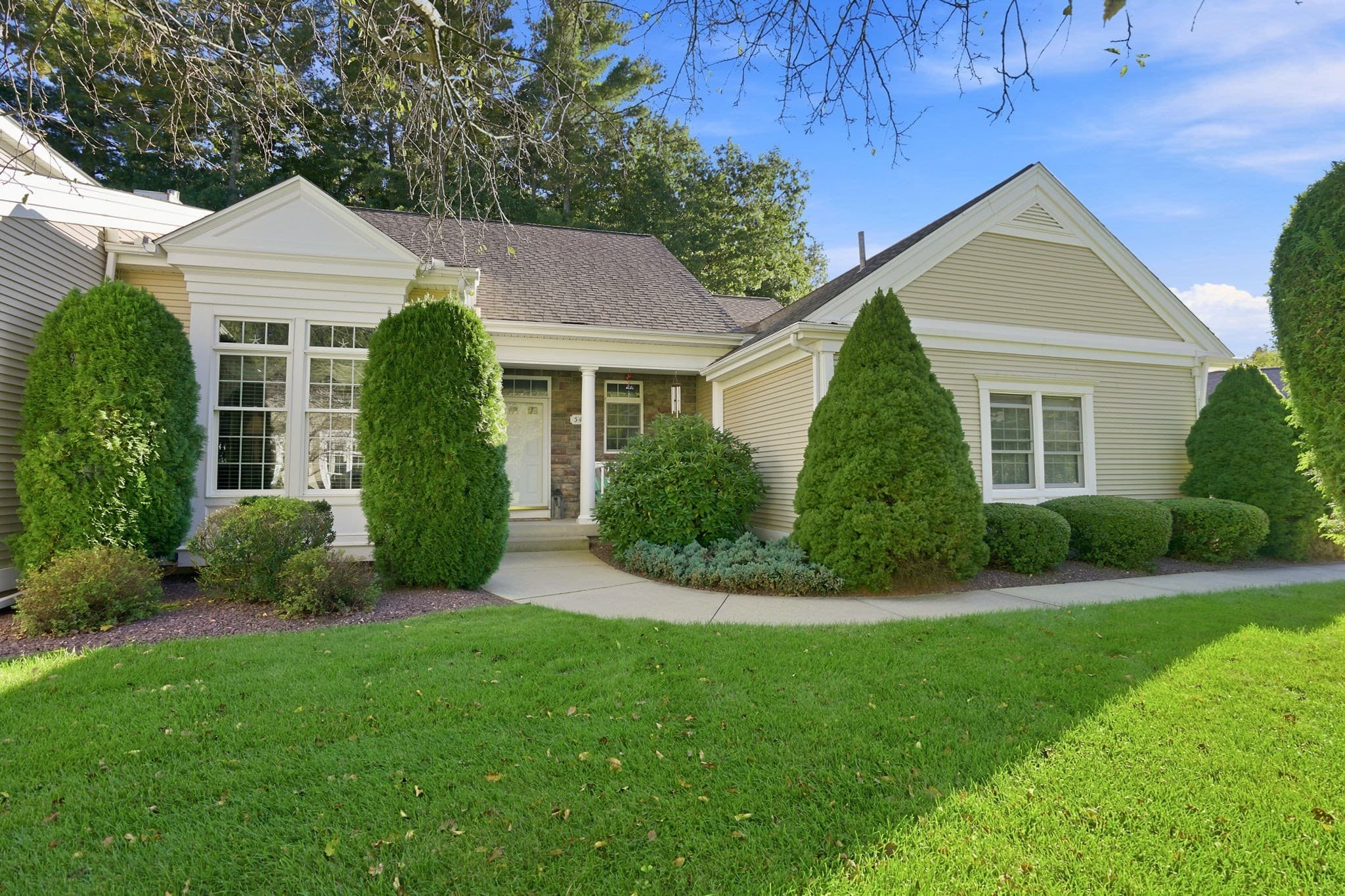 54 High Pine Cir # 54, Wilbraham MA 01095
