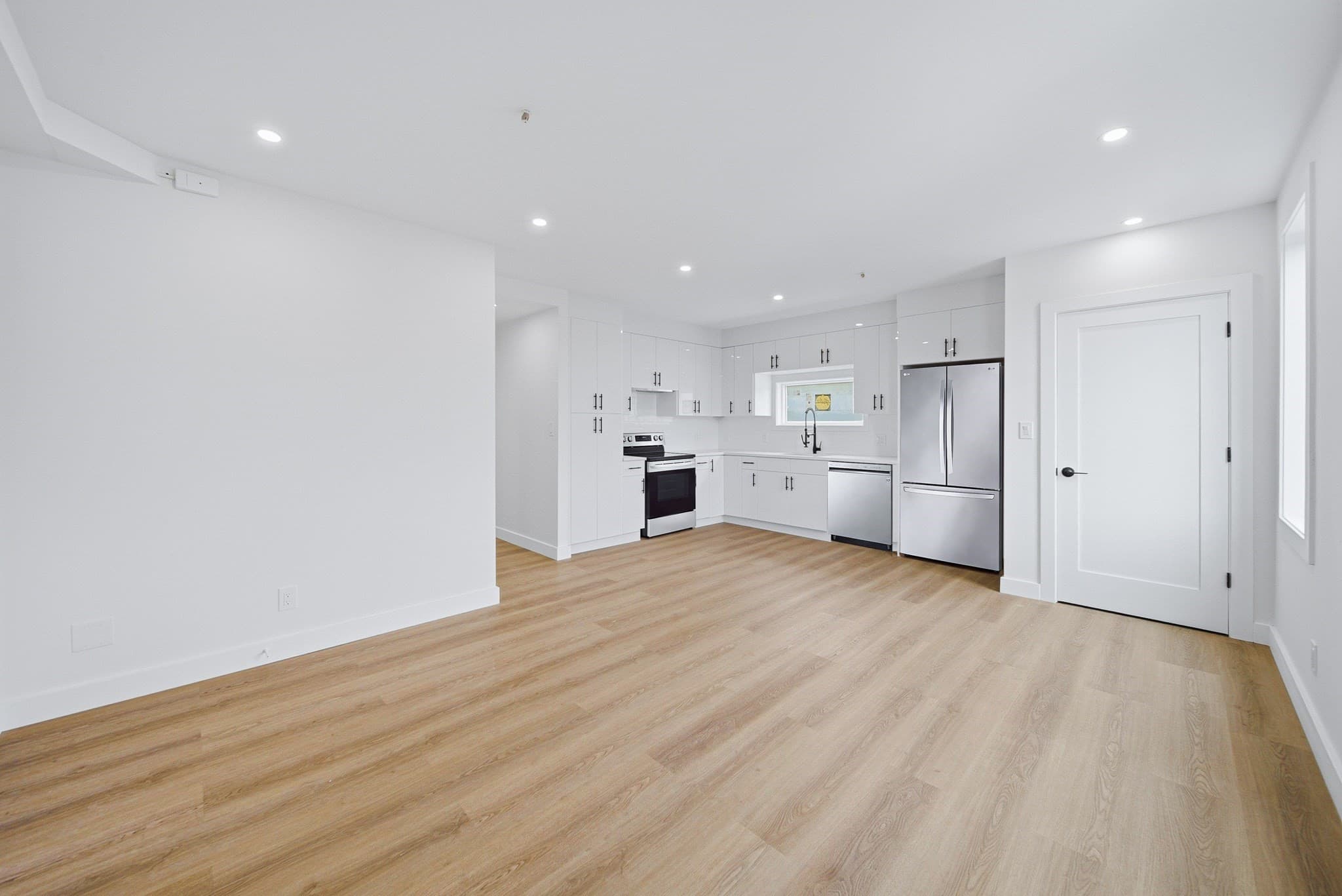 Condominium at 4164 Washington St # 9, Boston MA 02131, Boston, photo 8 of 34