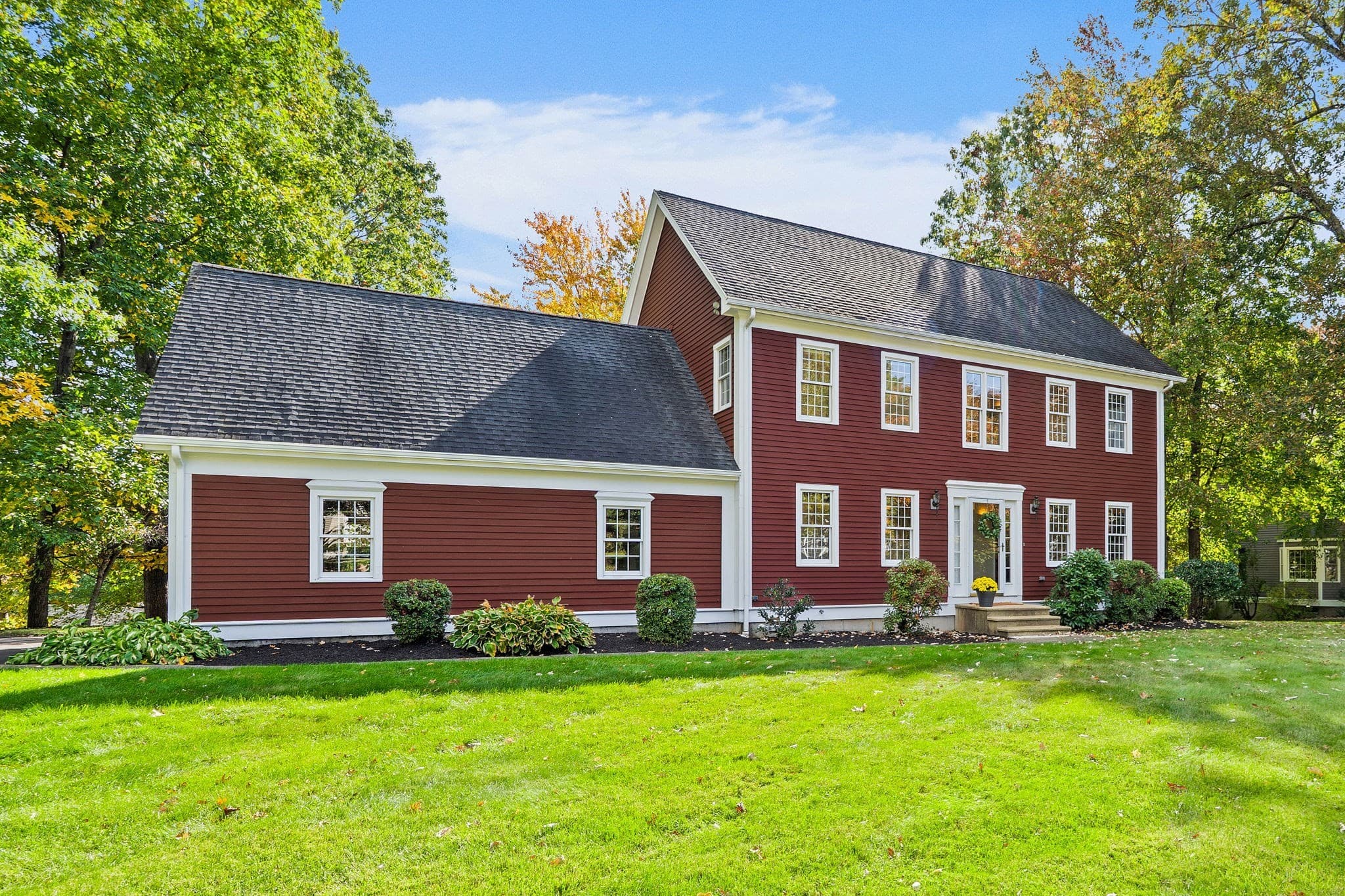Single Family Residence at 46 Blanchard Rd, Grafton MA 01519, Grafton, photo 2 of 42