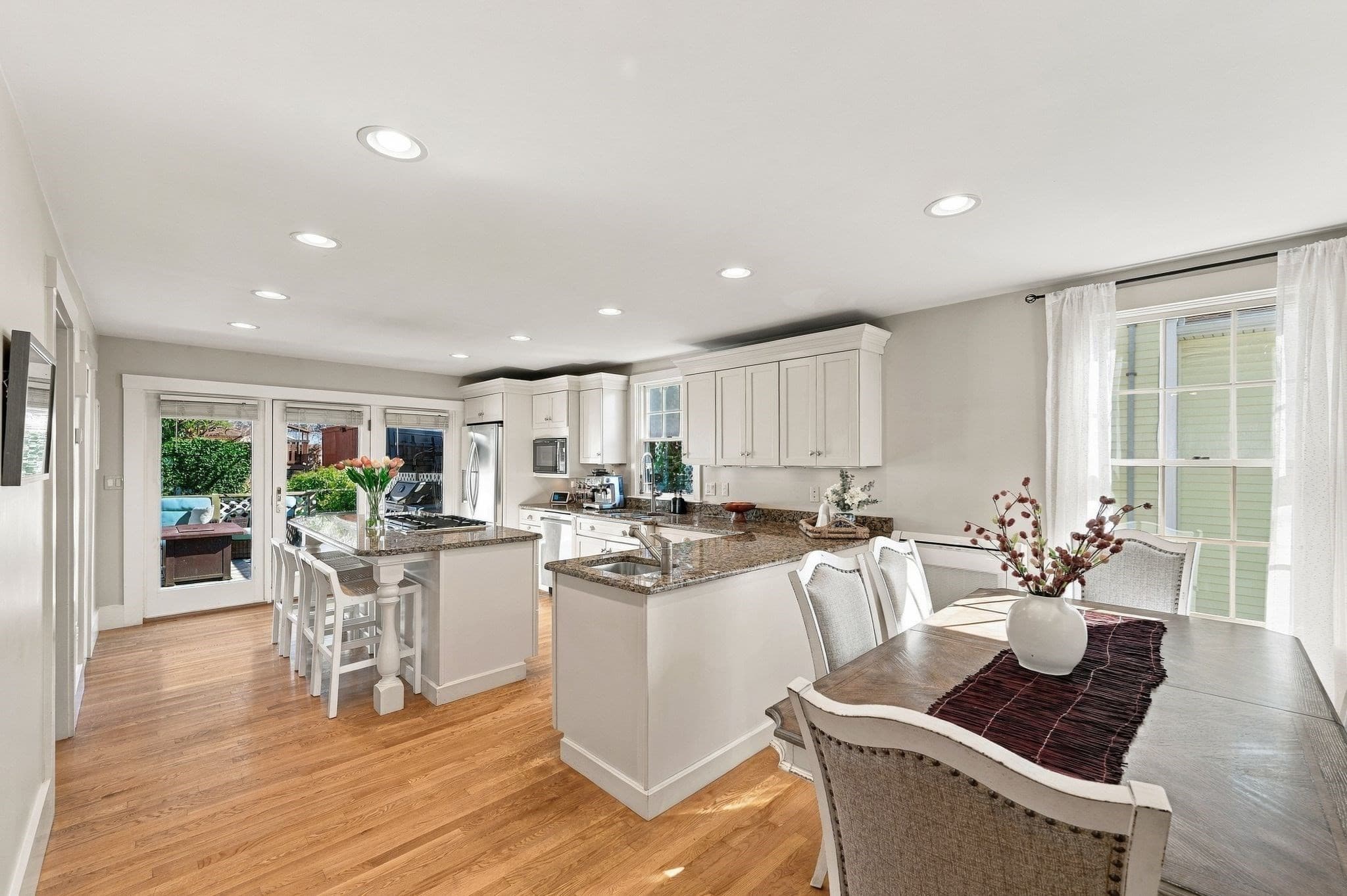 Single Family Residence at 10 Emerald Rd, Nahant MA 01908, Nahant, photo 7 of 42