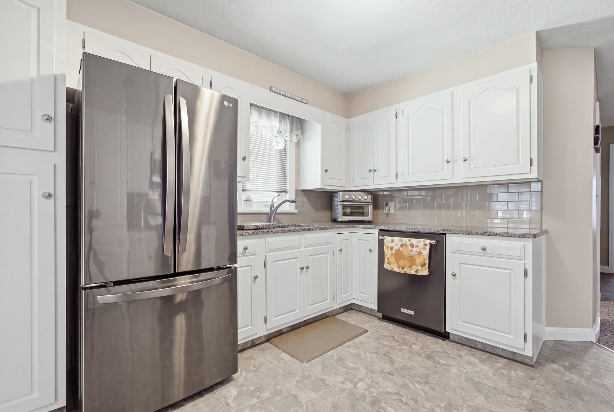 2 Family - 2 Units Up/Down at 24-26 Tappan Street, Melrose MA 02176, Melrose, photo 5 of 37