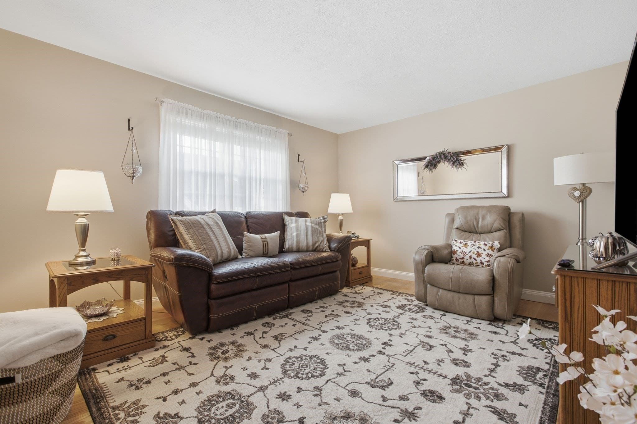 2 Family - 2 Units Up/Down at 24-26 Tappan Street, Melrose MA 02176, Melrose, photo 10 of 37