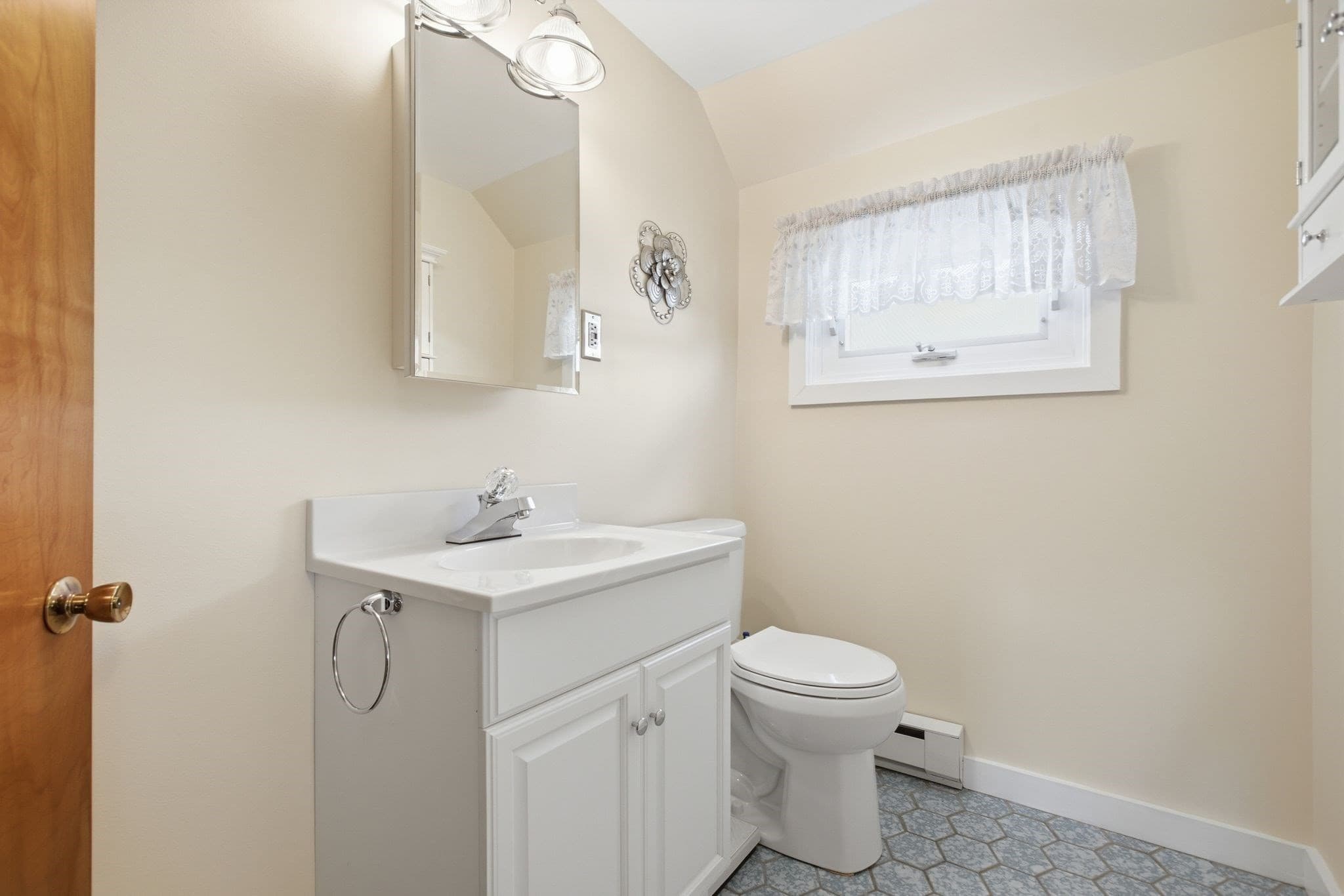 2 Family - 2 Units Up/Down at 24-26 Tappan Street, Melrose MA 02176, Melrose, photo 19 of 37