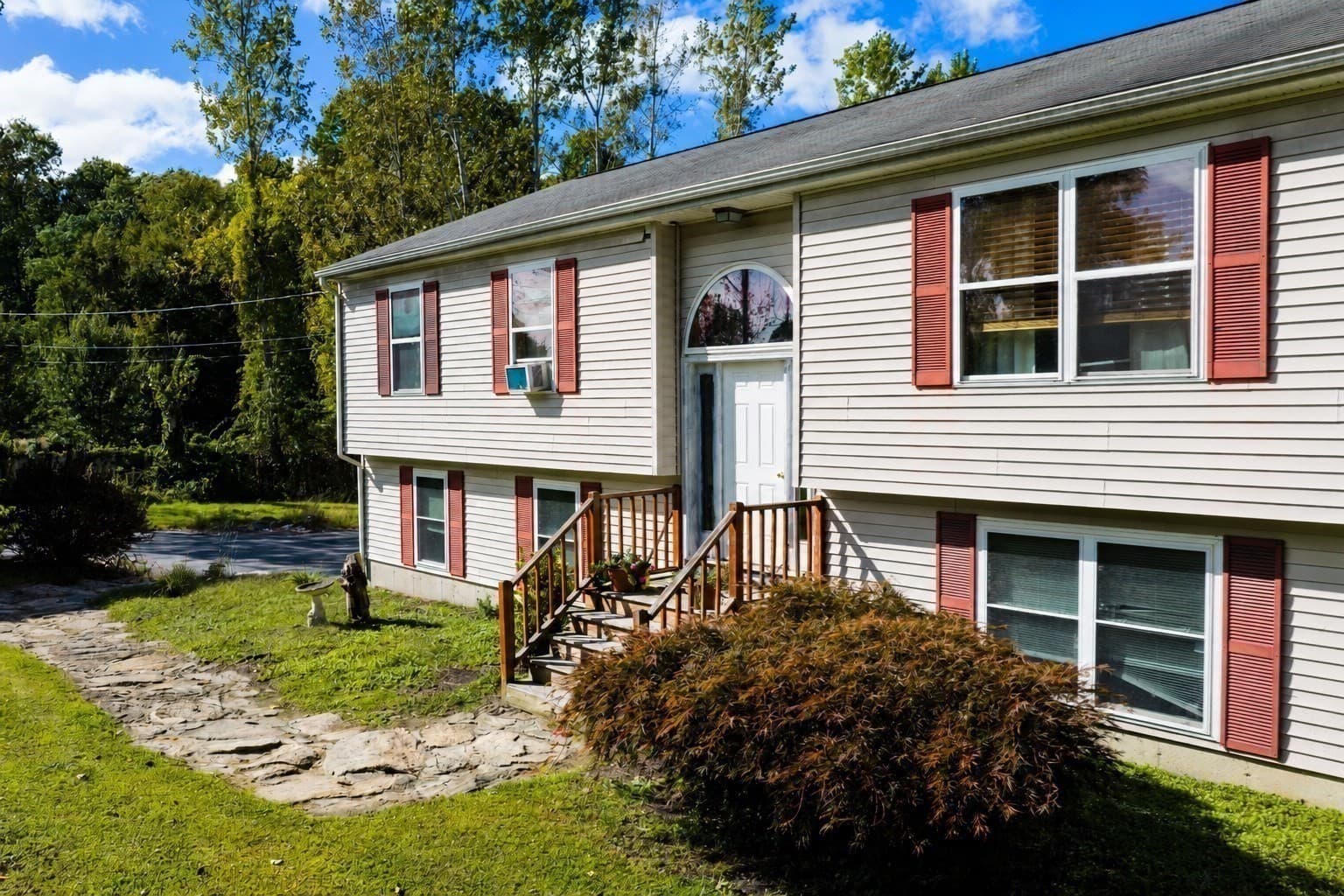 Single Family Residence at 96 Mendall Rd, Acushnet MA 02743, Acushnet, photo 6 of 34