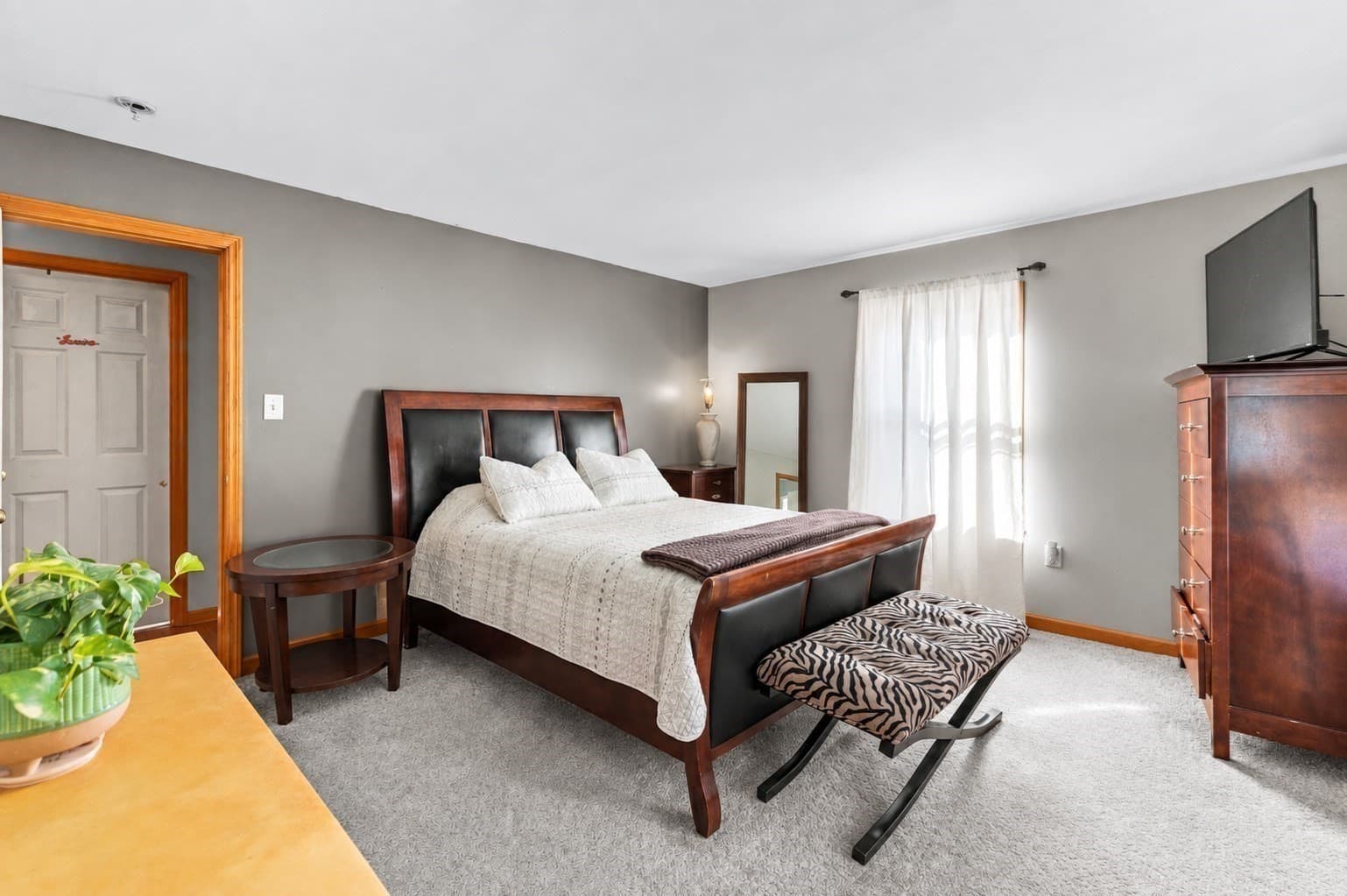 Single Family Residence at 96 Mendall Rd, Acushnet MA 02743, Acushnet, photo 17 of 34
