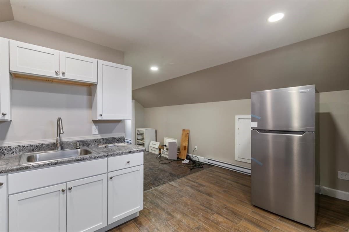 Multi Family at 31 Garfield St, Lawrence MA 01843, Lawrence, photo 13 of 29