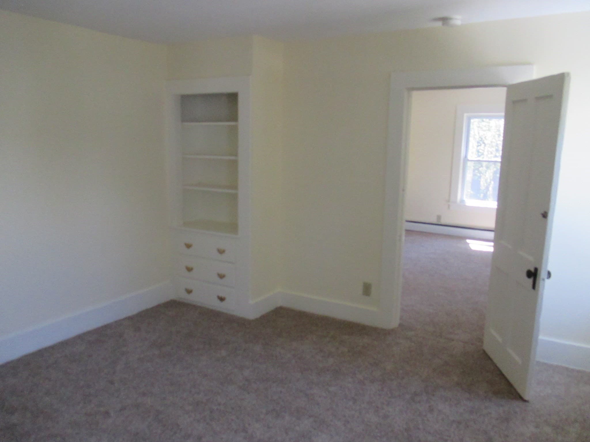 2 Family - 2 Units Up/Down at 39 Holyoke Street, Northampton MA 01060, Northampton, photo 22 of 38