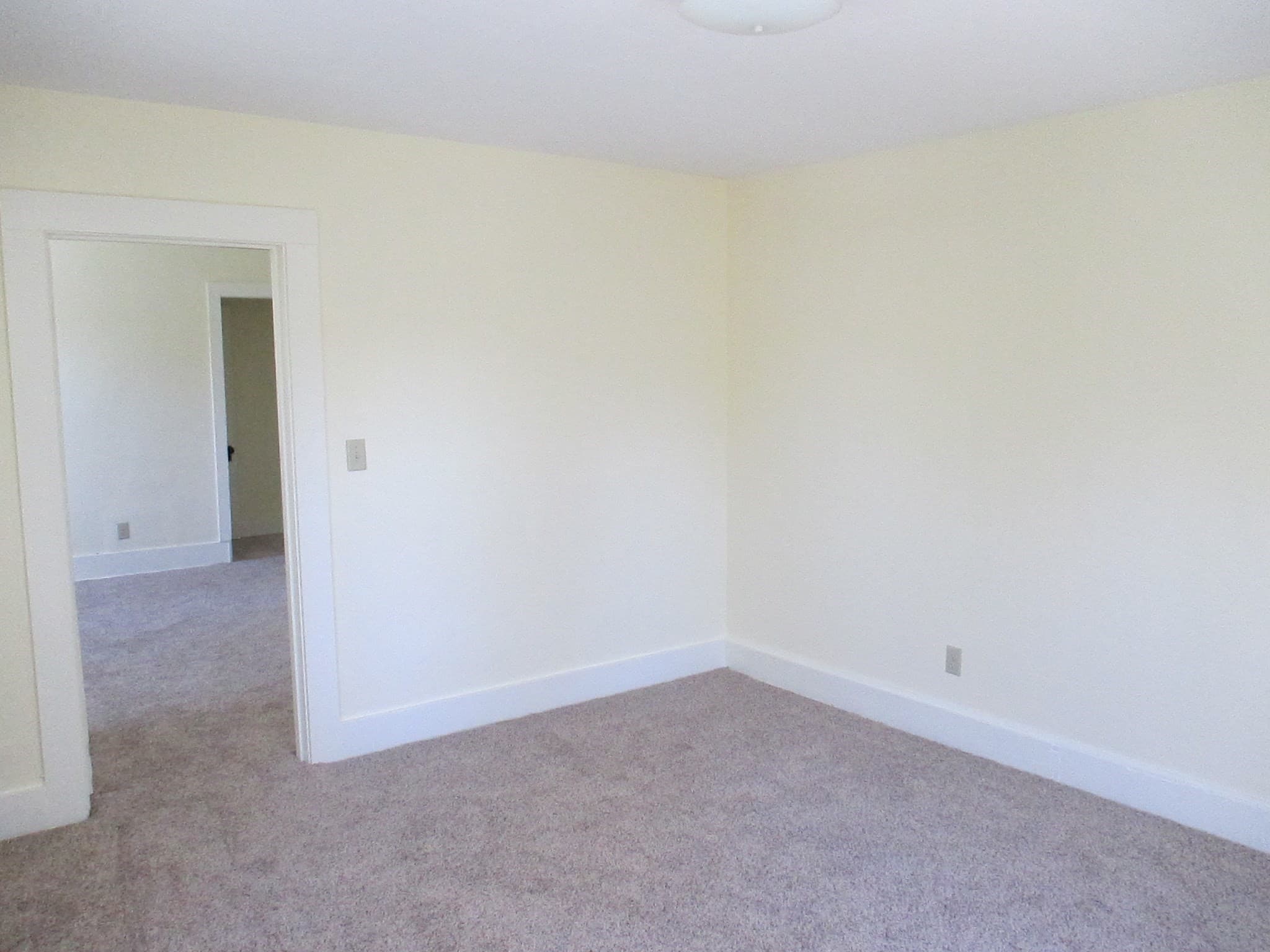 2 Family - 2 Units Up/Down at 39 Holyoke Street, Northampton MA 01060, Northampton, photo 25 of 38
