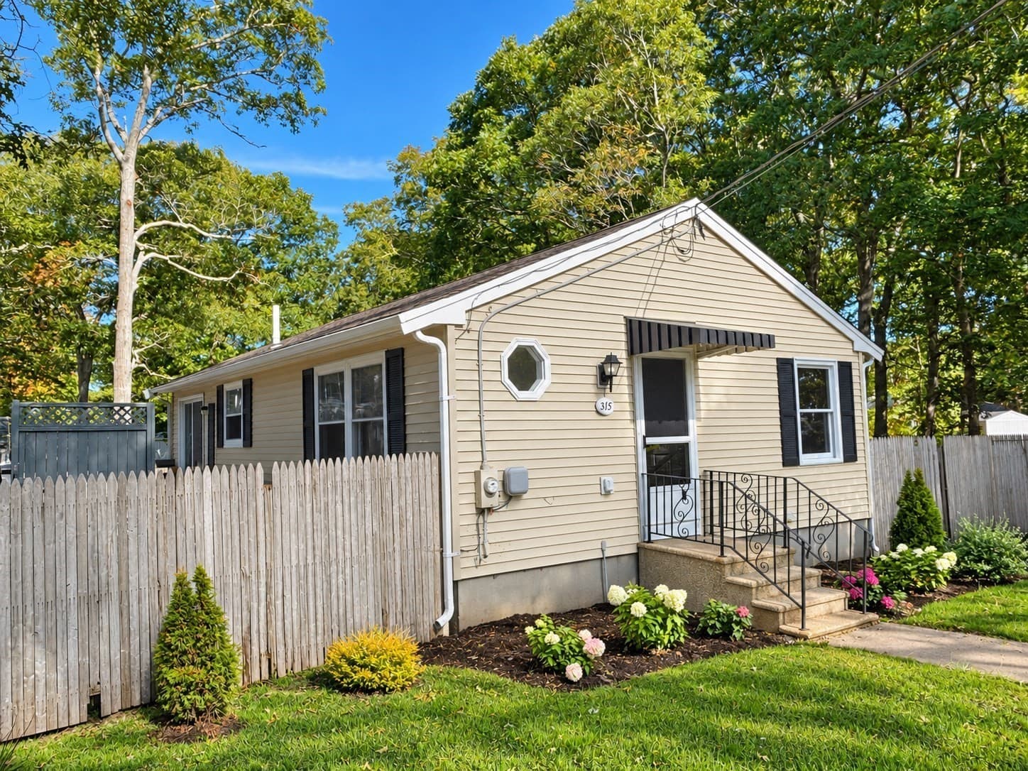 Single Family Residence at 315 Winslow Gray Rd, Yarmouth MA 02673, Yarmouth, photo 2 of 18