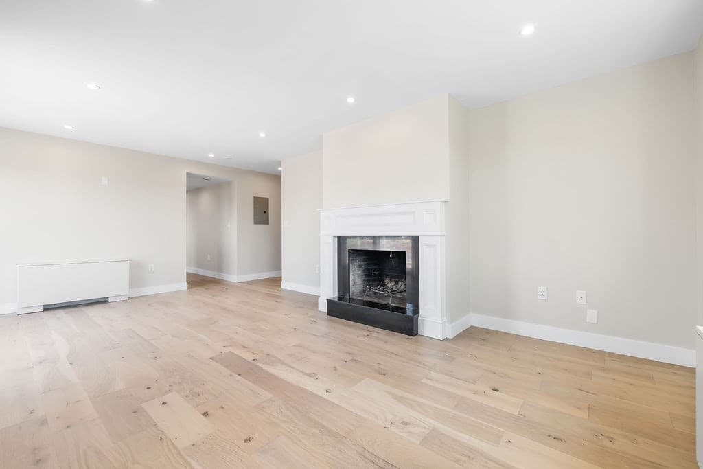 Condominium at 14 Concord Ave # 824, Cambridge MA 02138, Cambridge, photo 2 of 18
