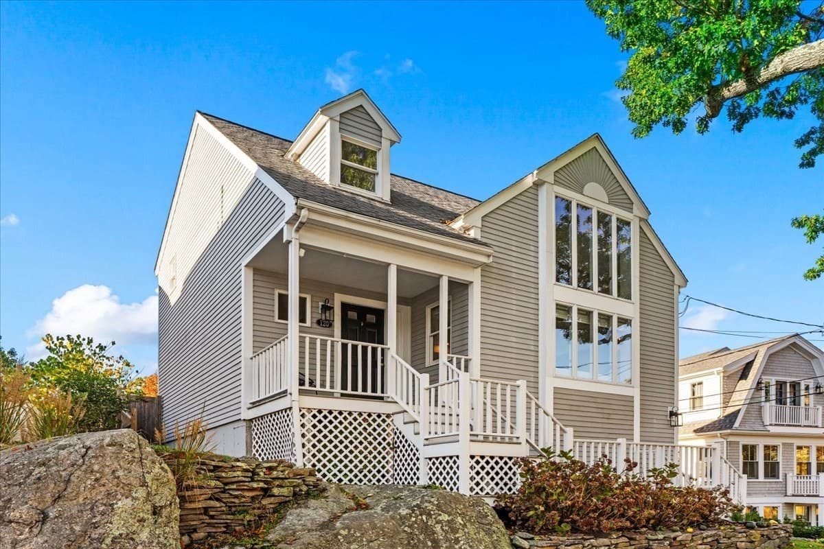 120 Downer Ave, Hingham MA 02043
