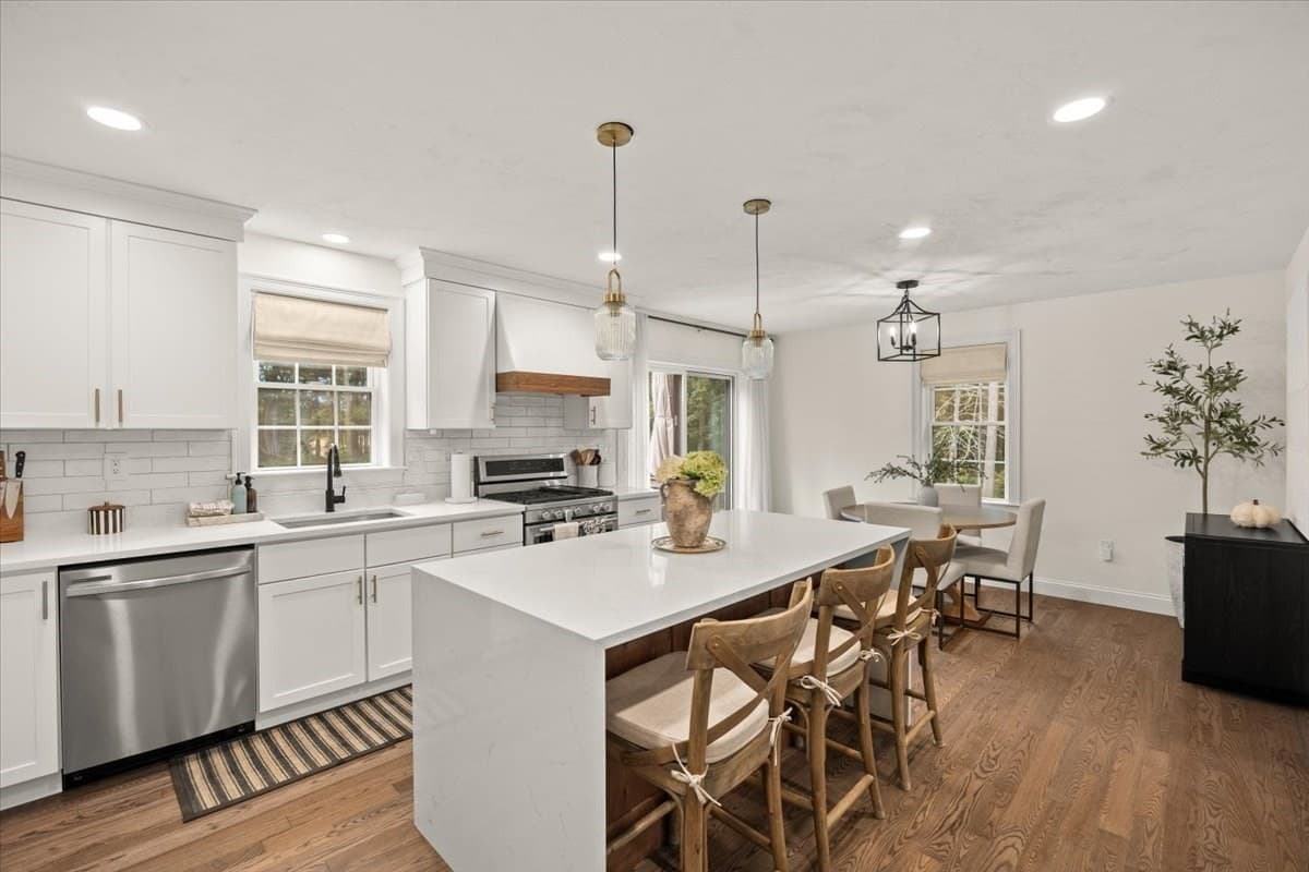 Single Family Residence at 35 Rocky Meadow Street, Middleboro MA 02346, Middleboro, photo 10 of 42