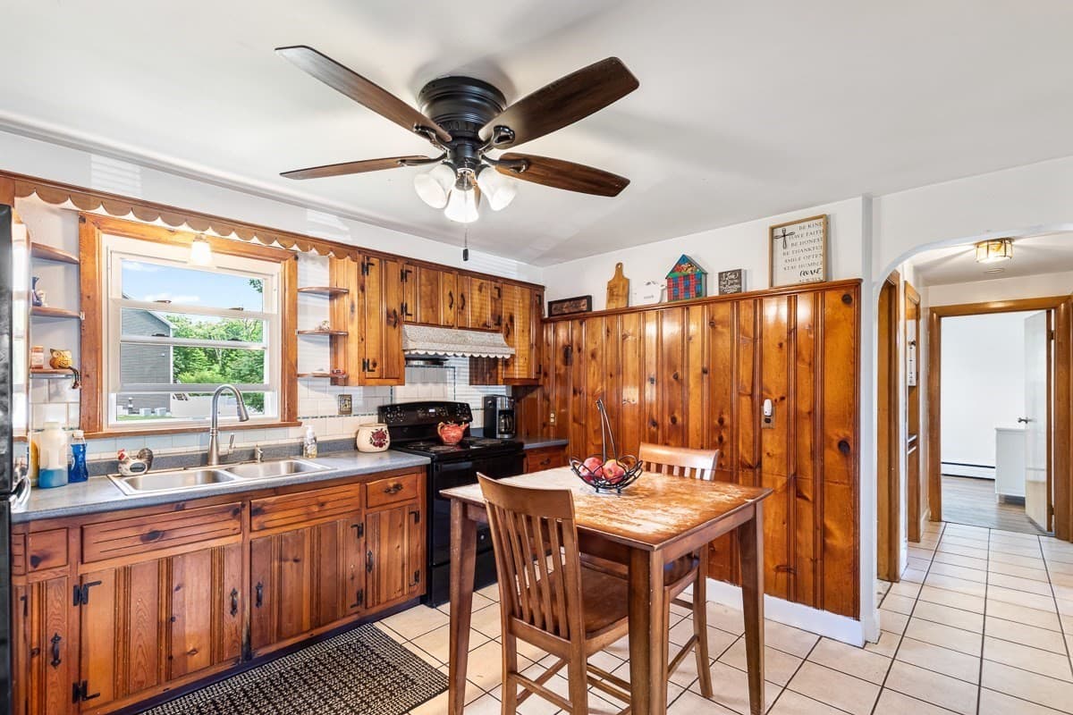 Single Family Residence at 1096 Taunton Ave, Seekonk MA 02771, Seekonk, photo 16 of 32