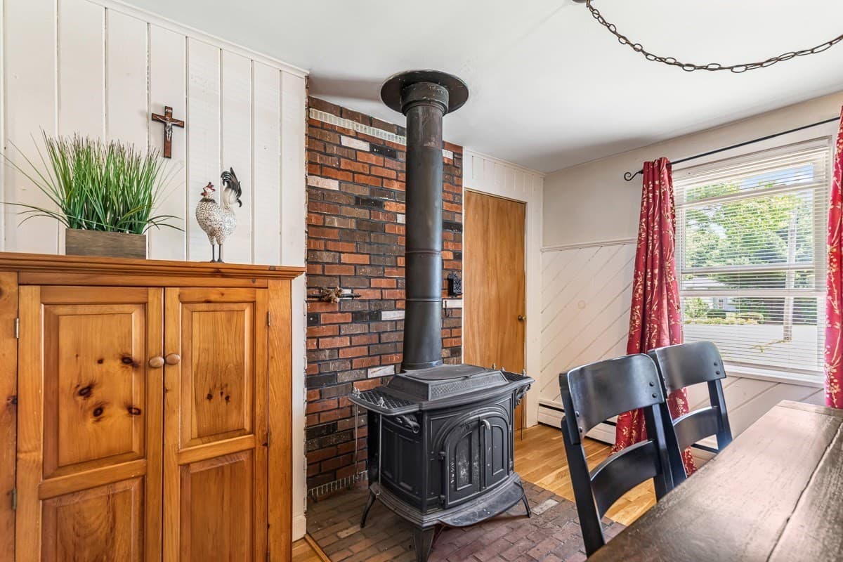 Single Family Residence at 1096 Taunton Ave, Seekonk MA 02771, Seekonk, photo 12 of 32